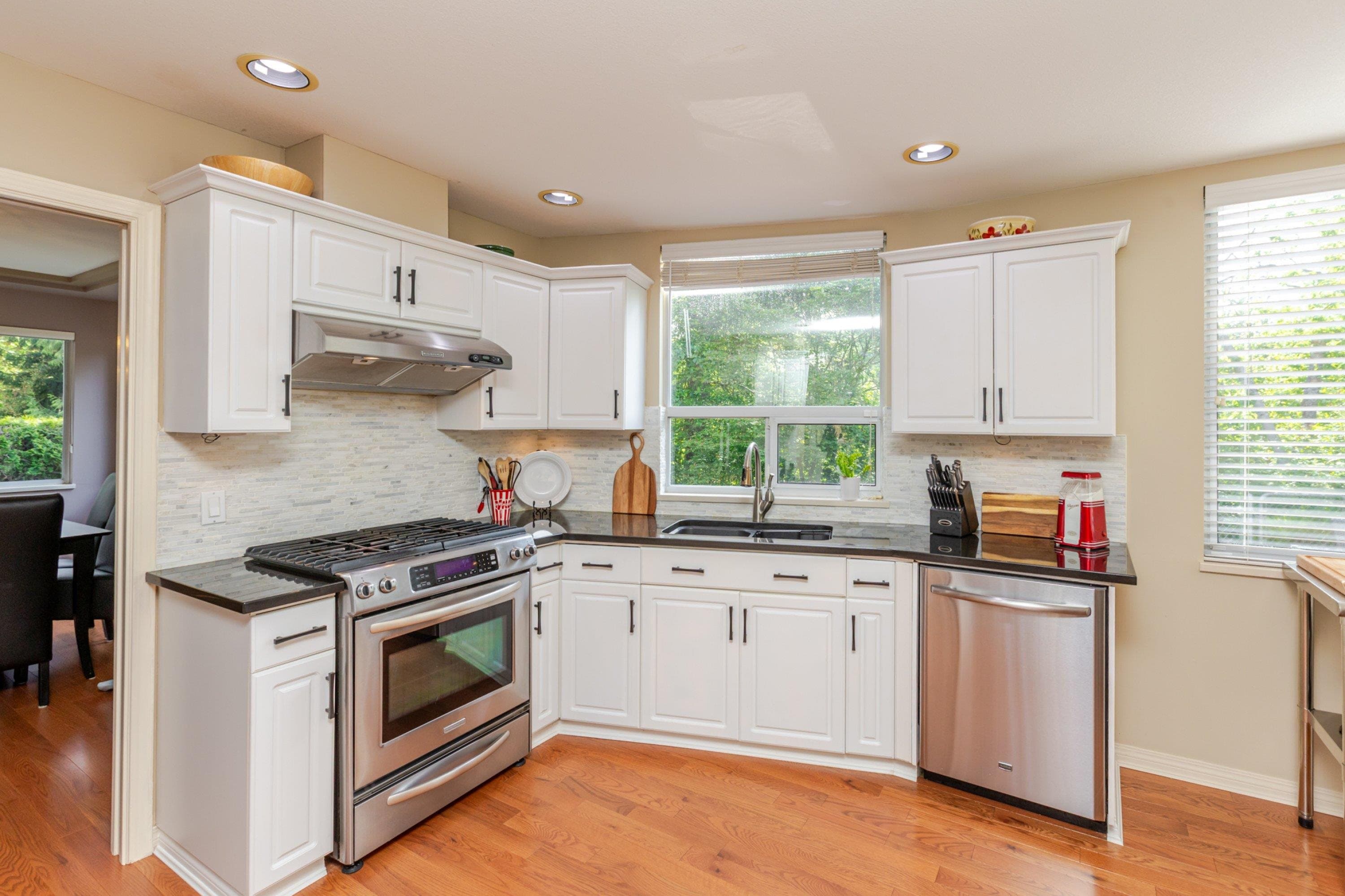 7931 Redtail Place, Surrey, V3W 0N4 — photo 4