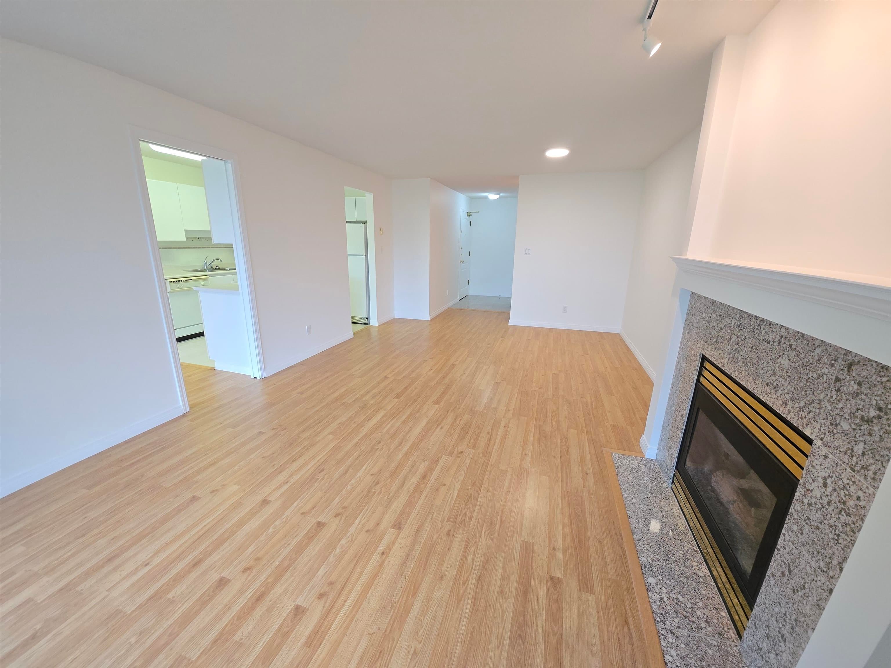 401 - 5899 Wilson Avenue, Burnaby, V5H 4R9 — photo 3