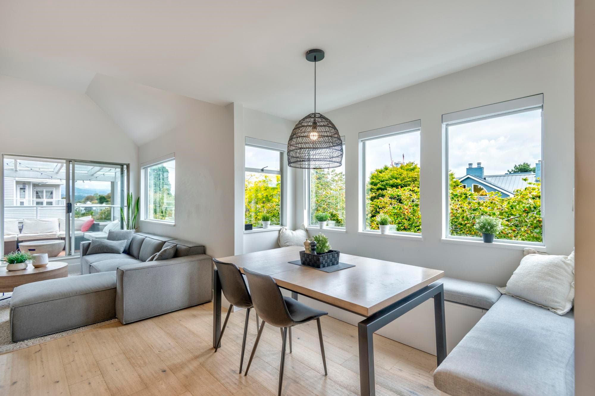 304 - 1665 Arbutus Street, Vancouver, V6J 3X3 — photo 2