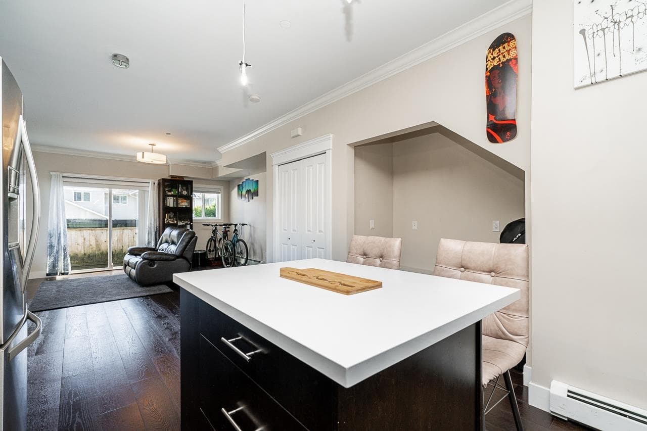 104 - 3488 Sefton Street, Port Coquitlam, V3B 3R2 — photo 5