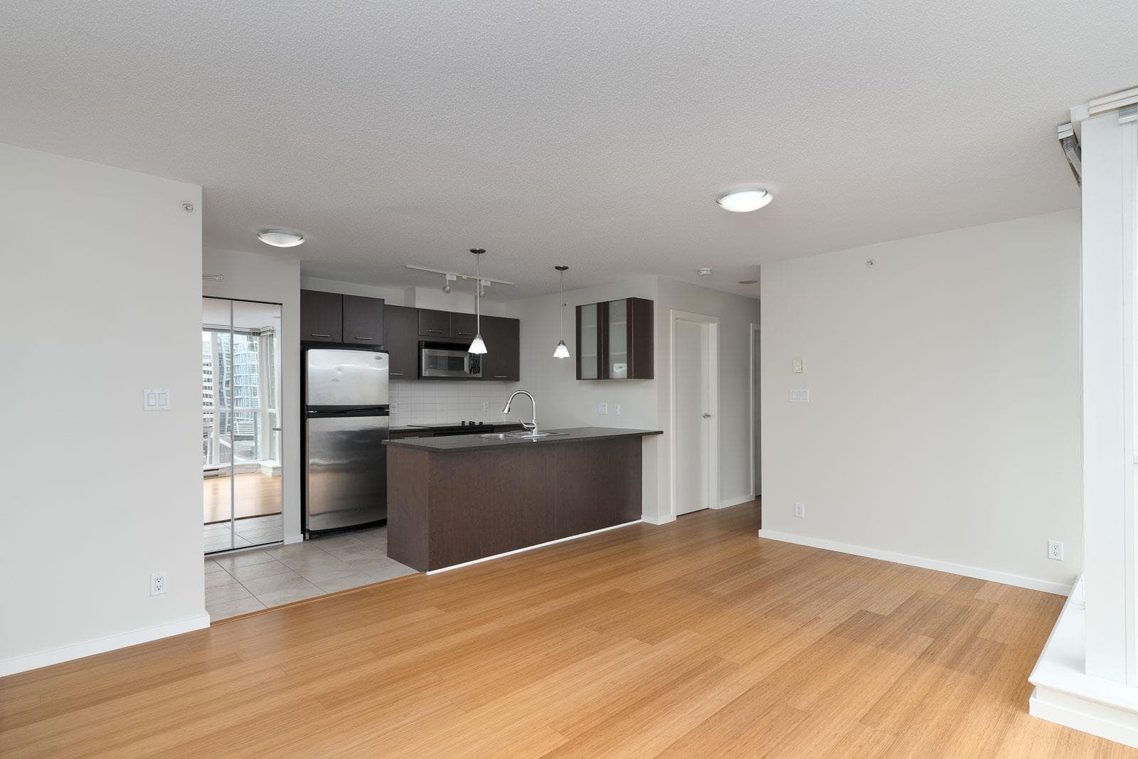 1101 - 1199 Seymour Street, Vancouver, V6B 1K3 — photo 3