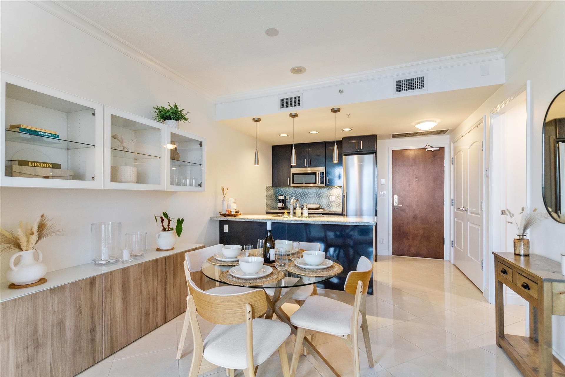 603 - 172 Victory Ship Way, North Vancouver, V7L 0B5 — photo 2