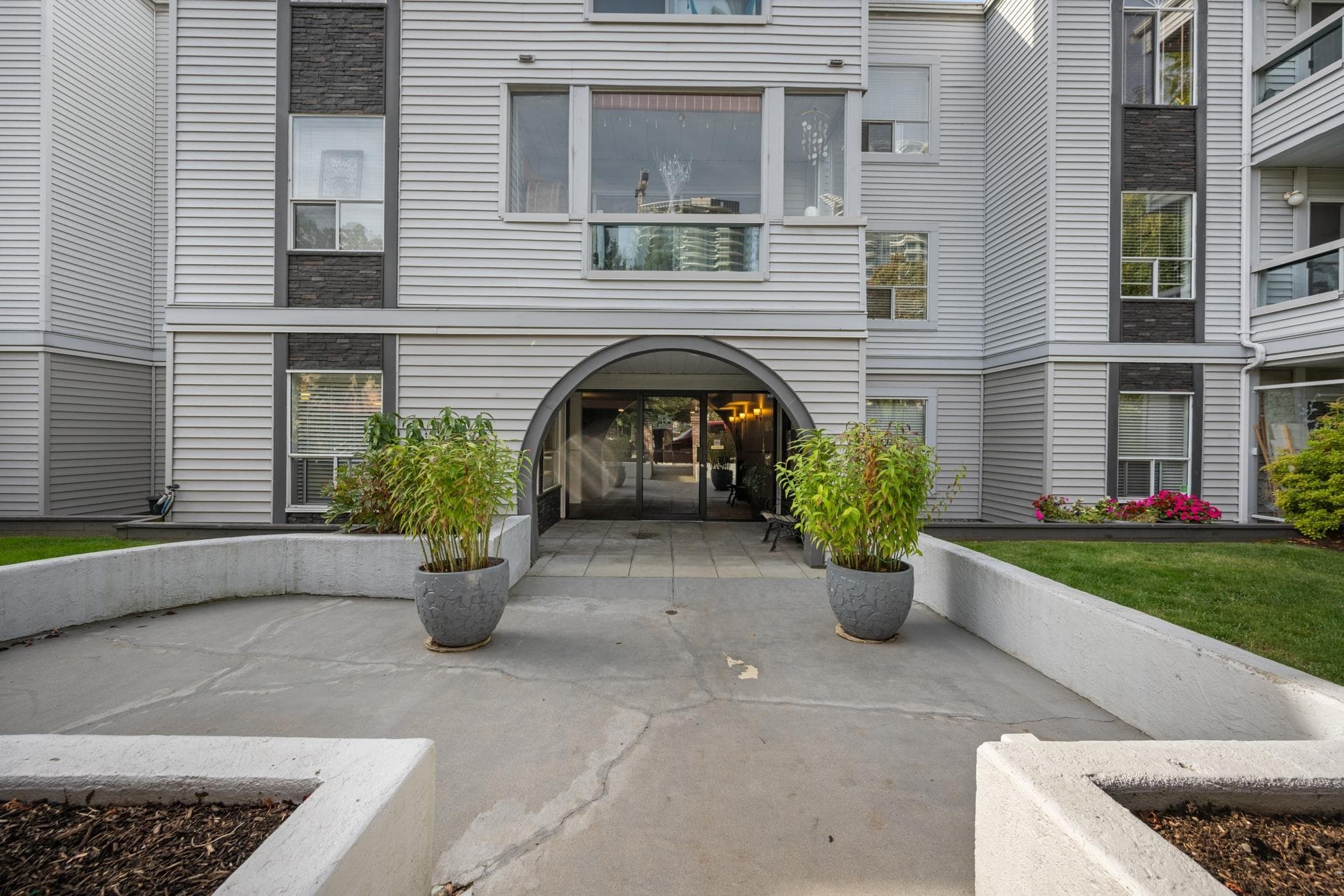 103 - 1473 Blackwood Street, White Rock, V4B 3V6 — photo 2