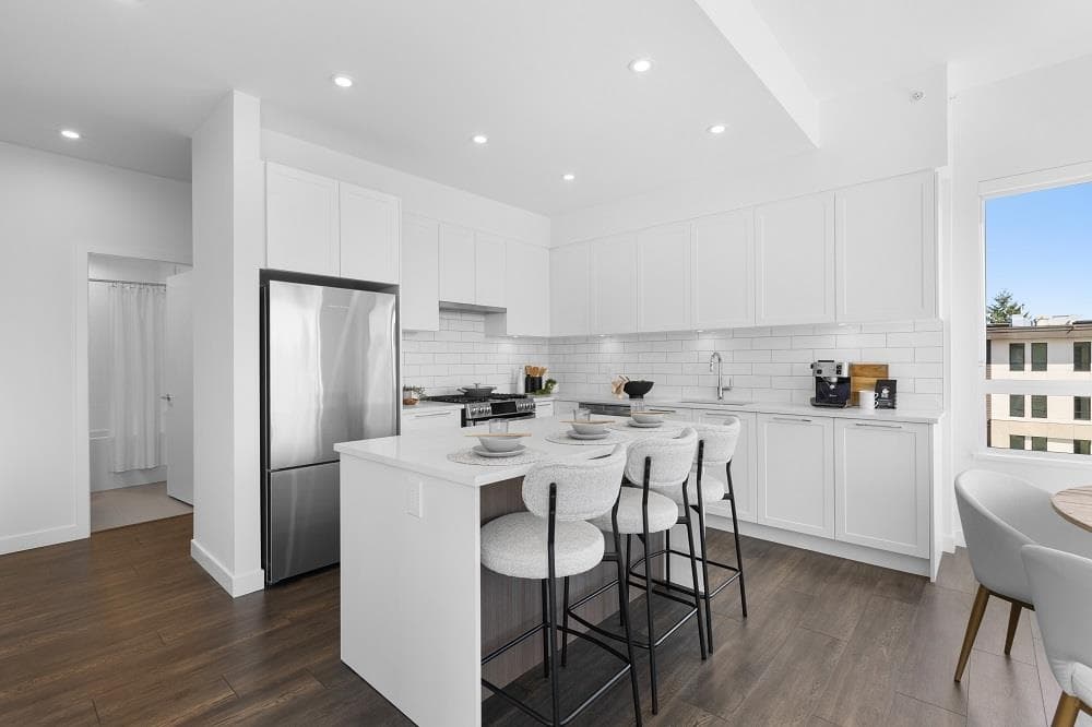 215 - 32174 George Ferguson Way, Abbotsford, V2T 0L3 — photo 2