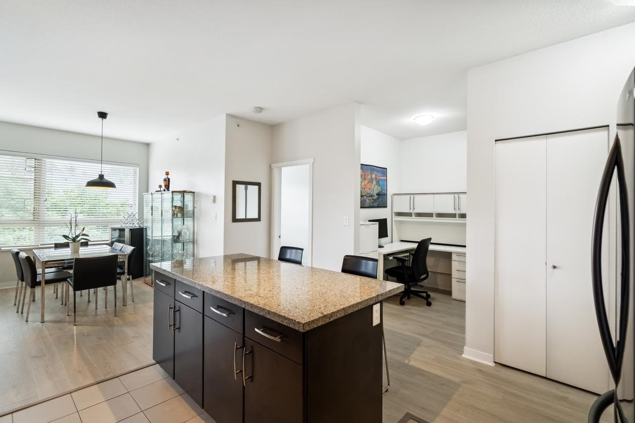 413 - 701 Klahanie Drive, Port Moody, V3H 5L6 — photo 5