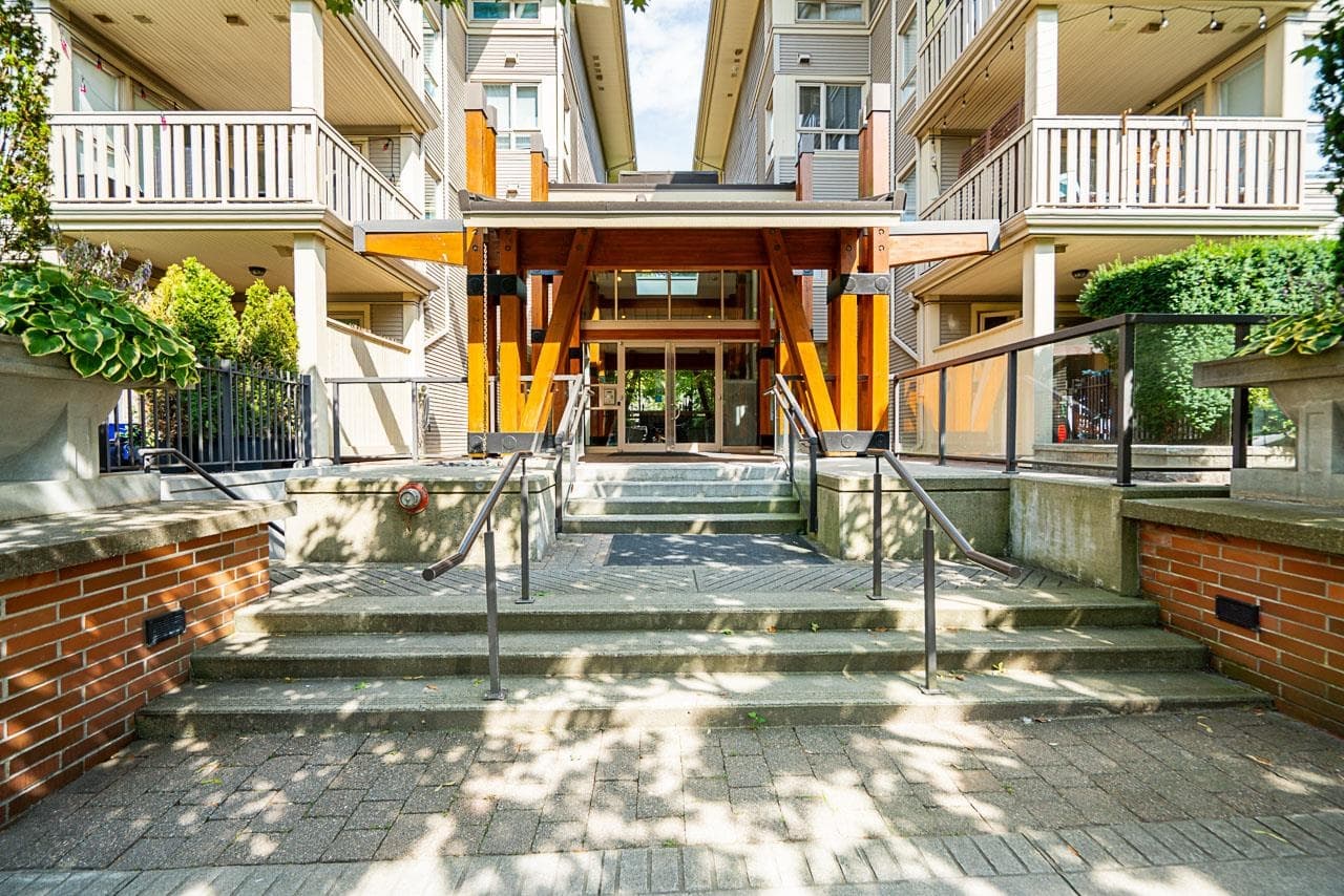 217 - 801 Klahanie Drive, Port Moody