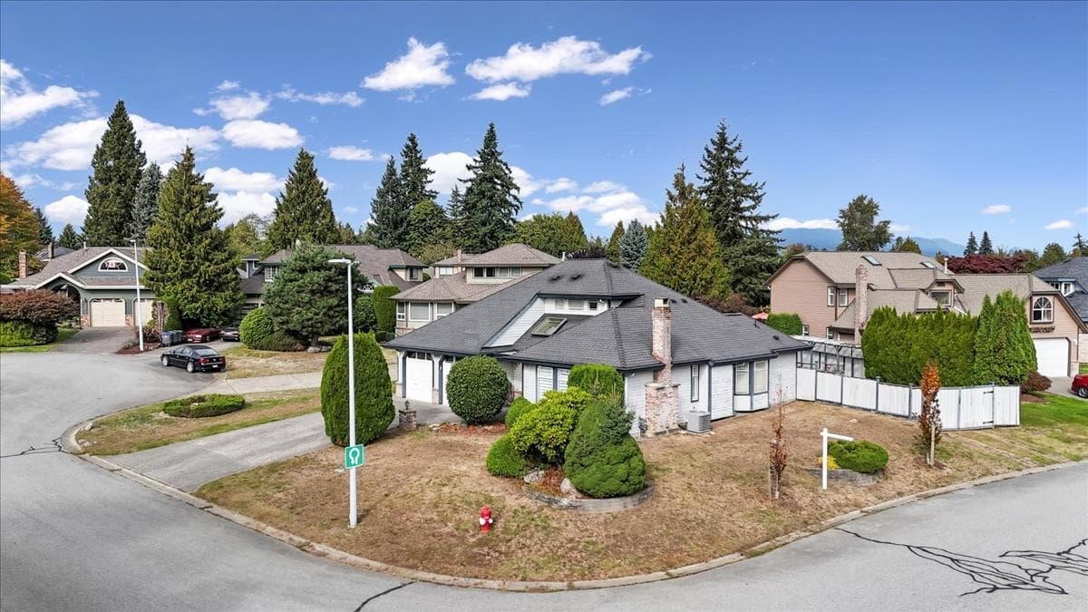10552 Woodglen Close, Surrey, V4N 1V4 — photo 2