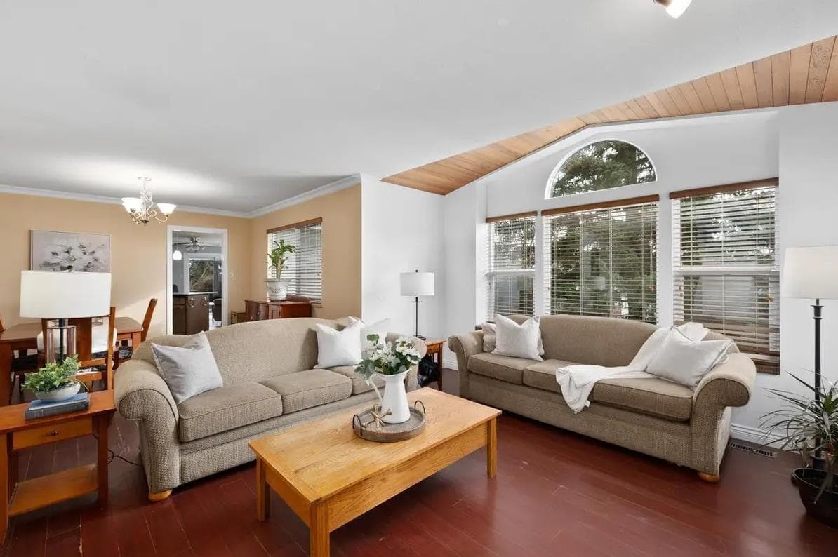 19093 Sundale Court, Surrey — sold