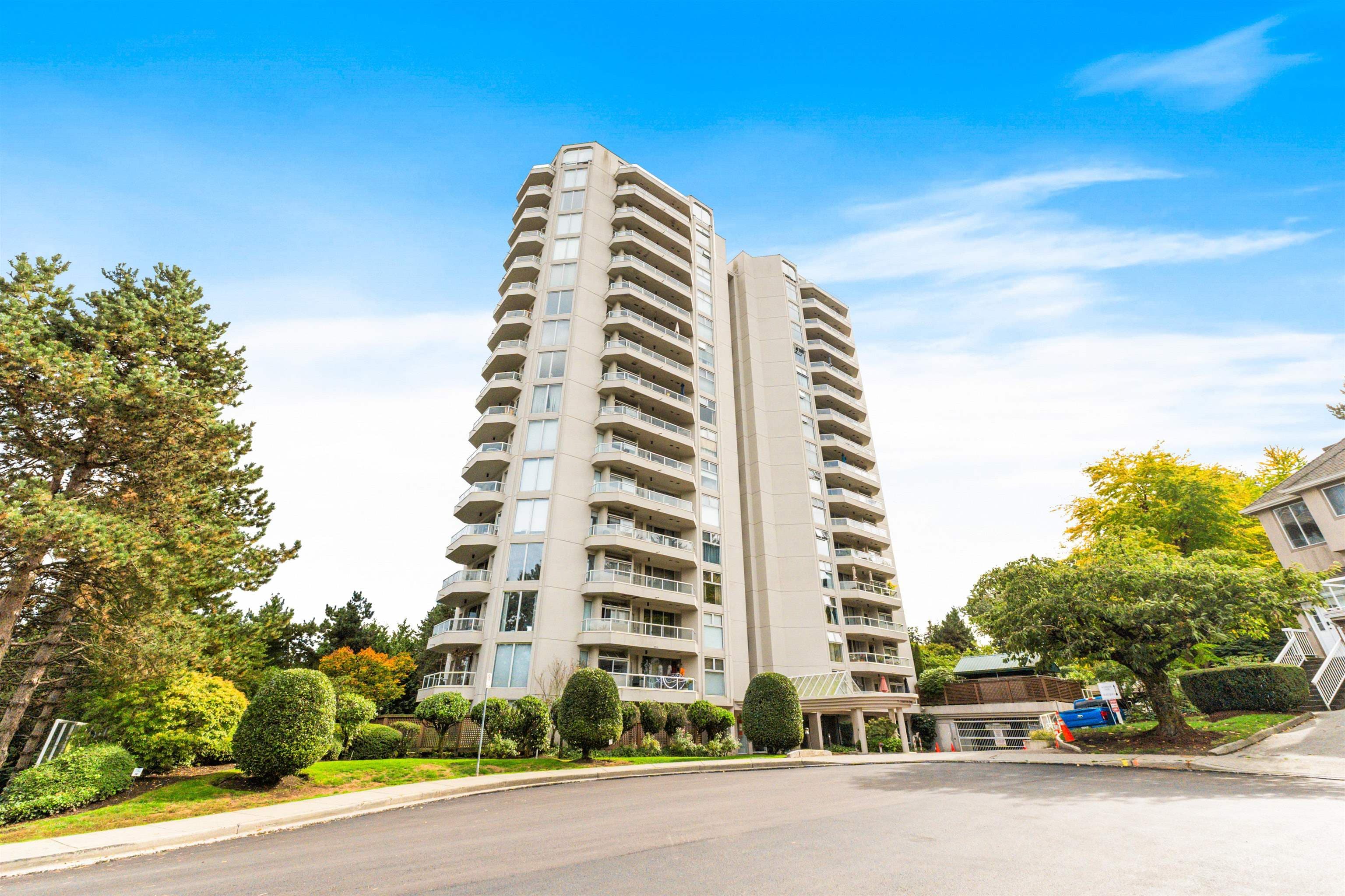 404 - 71 Jamieson Court, New Westminster, V3L 5R4 — photo 2