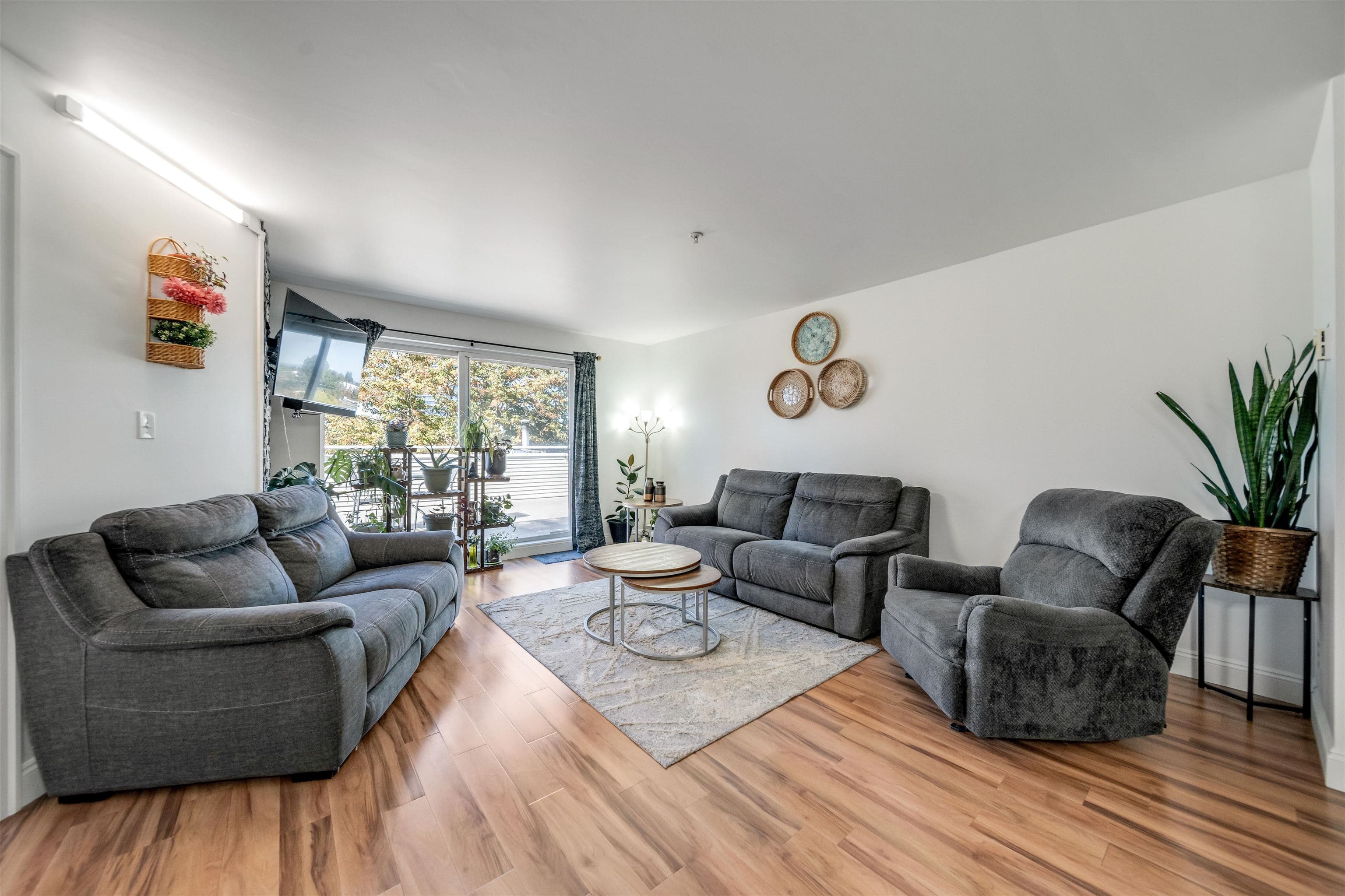 401 - 12110 80 Avenue, Surrey, V3W 0V2 — photo 5