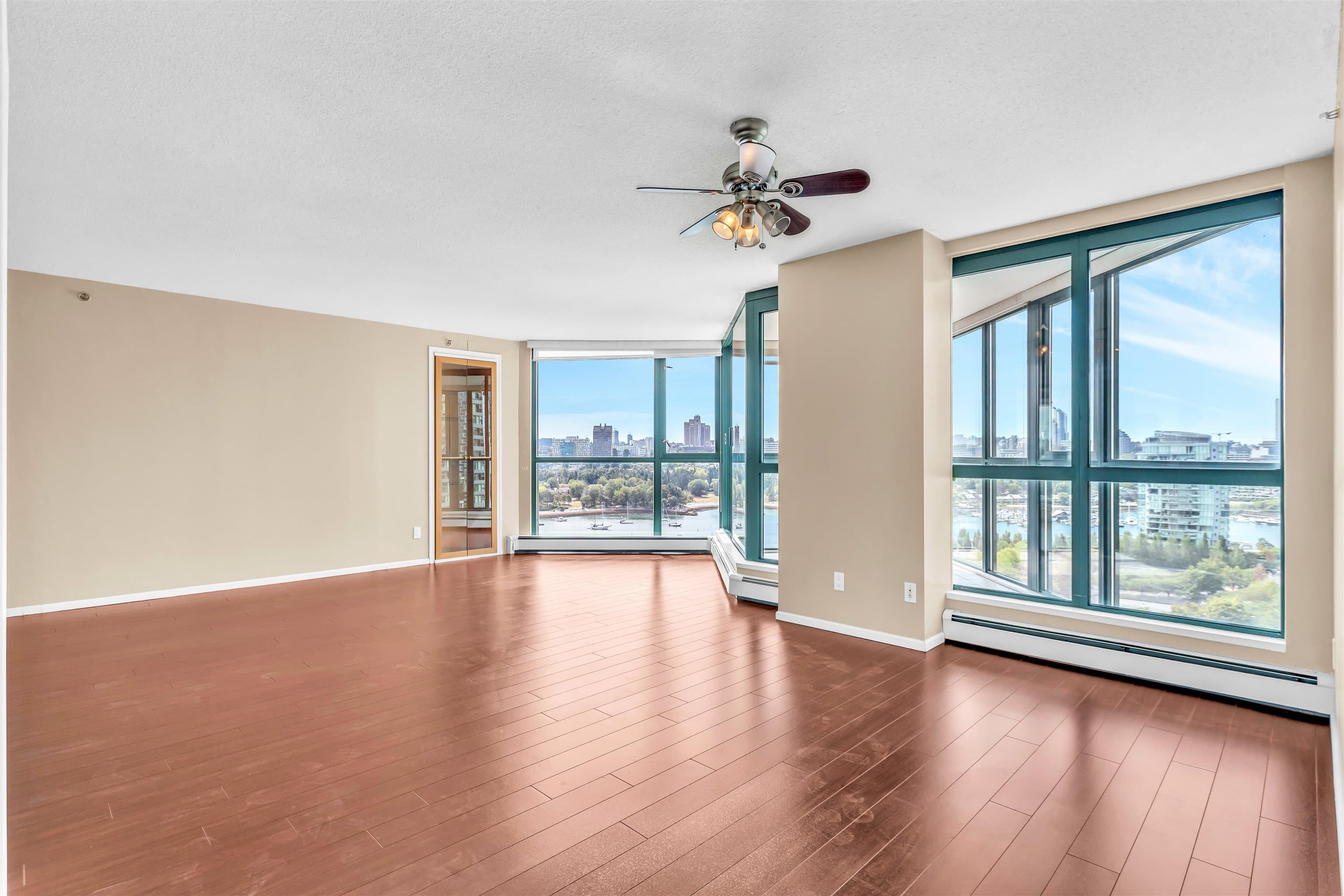 1802 - 289 Drake Street, Vancouver, V6B 5Z5 — photo 3