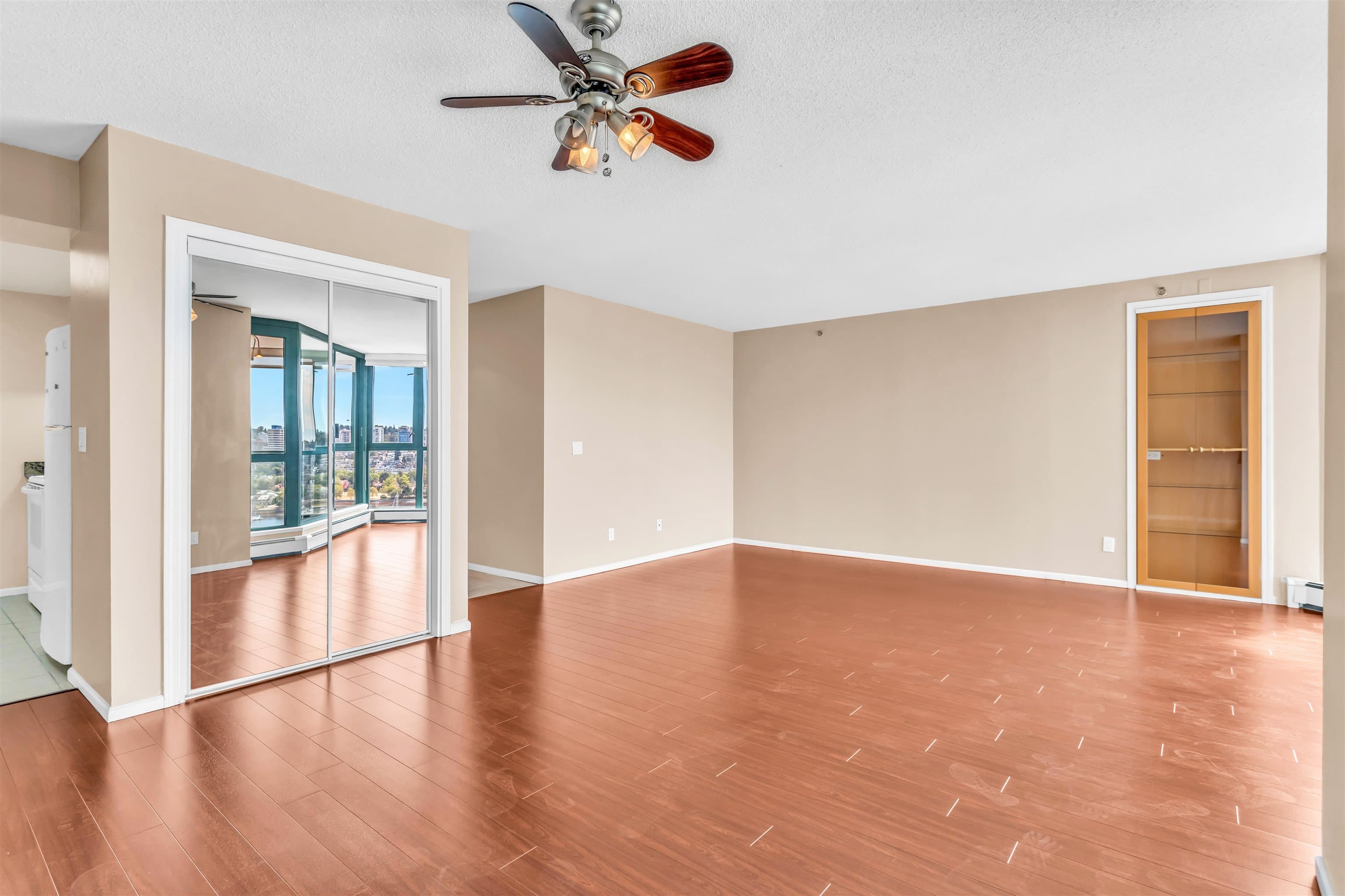 1802 - 289 Drake Street, Vancouver, V6B 5Z5 — photo 5