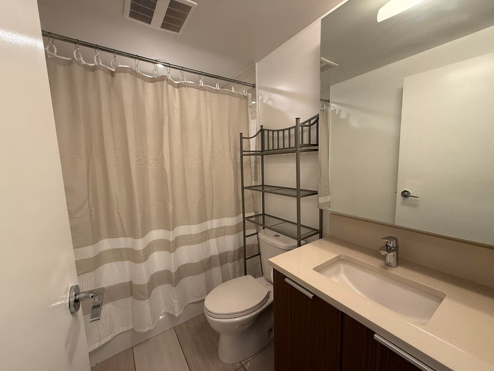 1412 - 13308 Central Avenue, Surrey, V3T 0M4 — photo 3