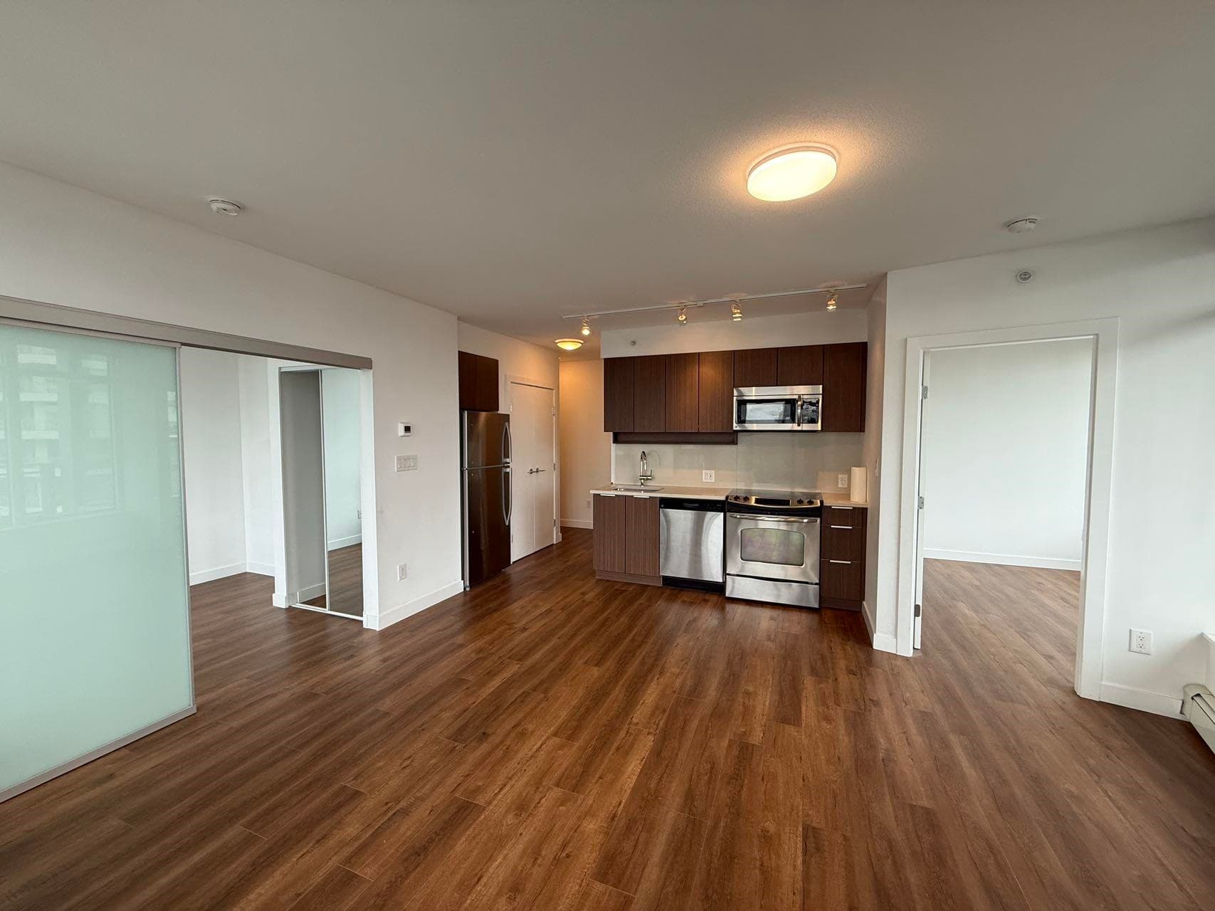 1412 - 13308 Central Avenue, Surrey, V3T 0M4 — photo 5