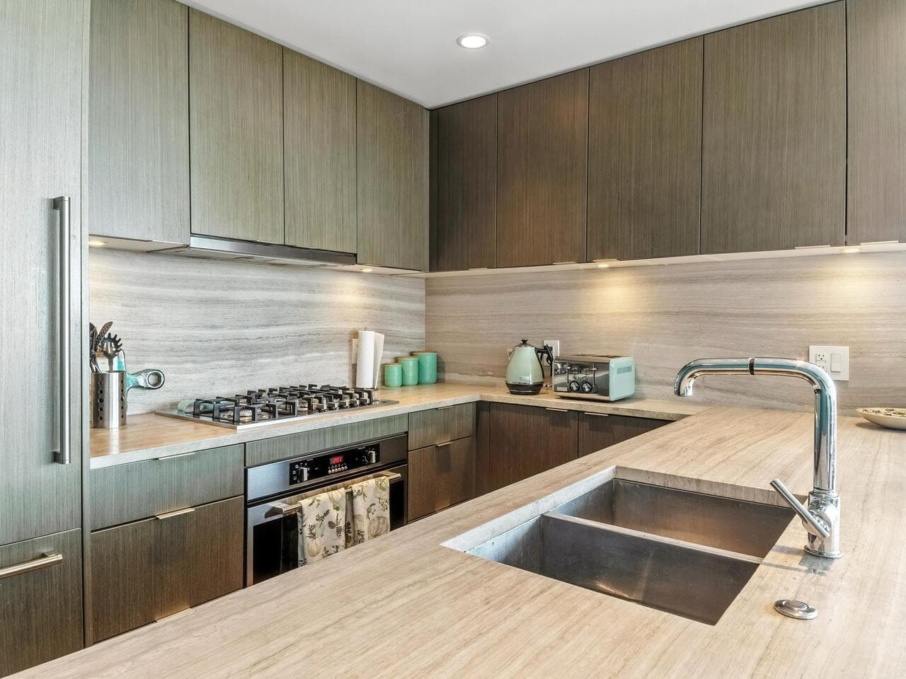1006 - 112 E 13th Street, North Vancouver, V7L 0E4 — photo 5