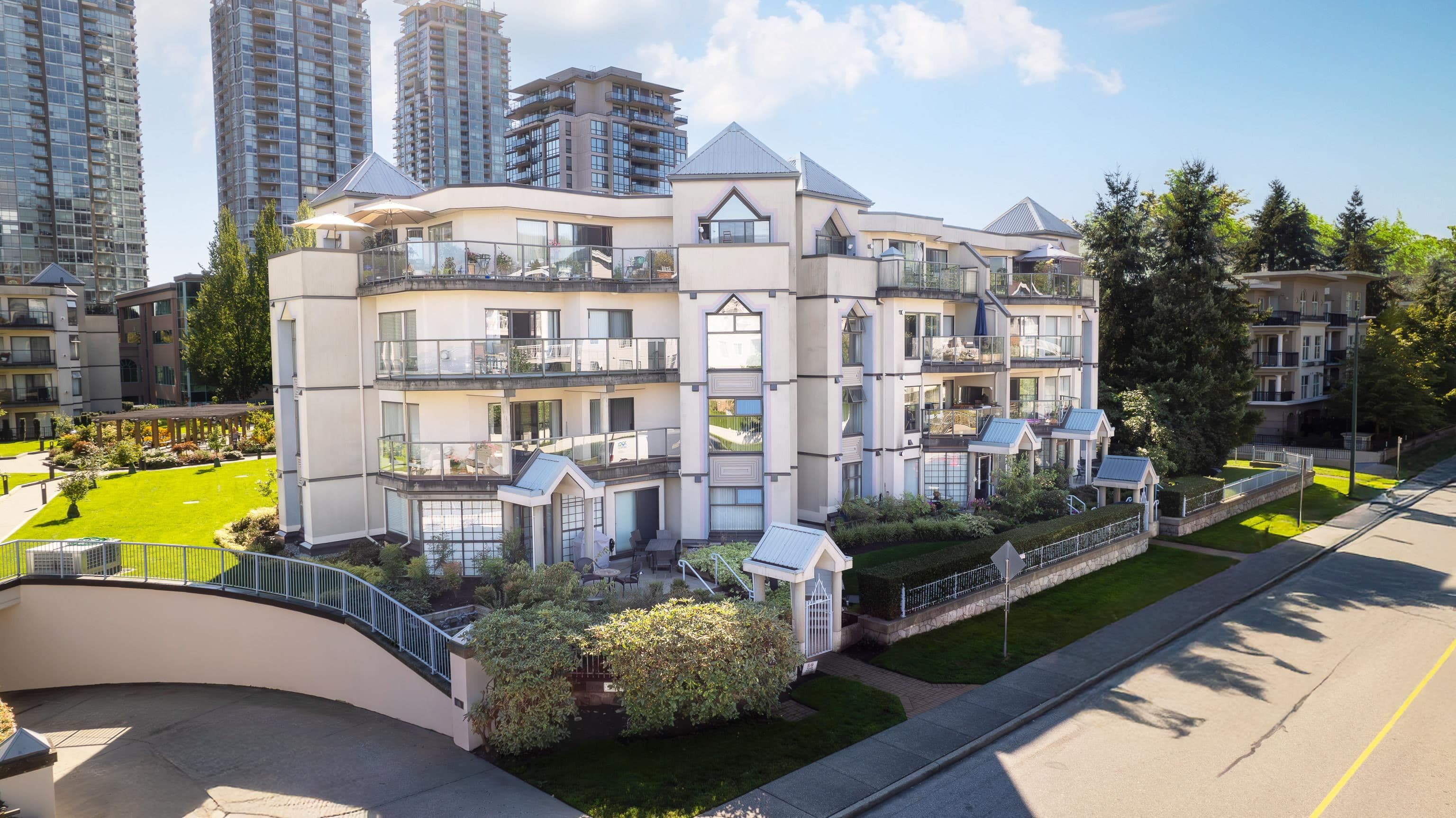 302 - 2968 Burlington Drive, Coquitlam