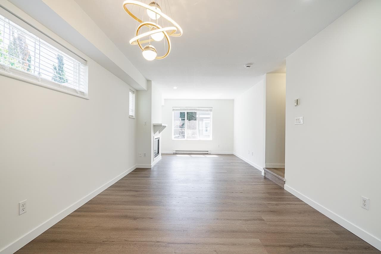 52 - 15155 62a Avenue, Surrey, V3S 8A6 — photo 4