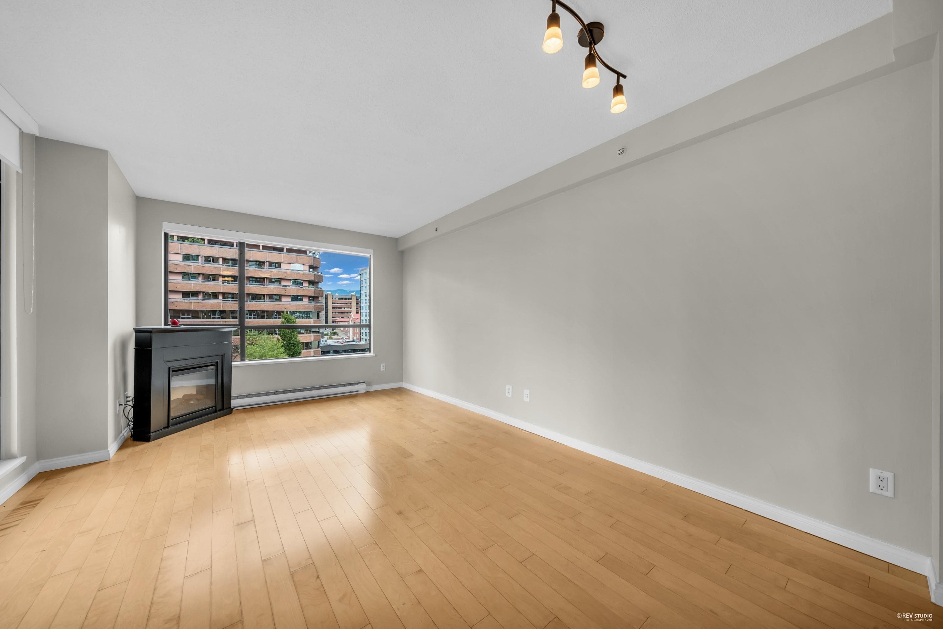 1608 - 1189 Howe Street, Vancouver, V6Z 2X4 — photo 2