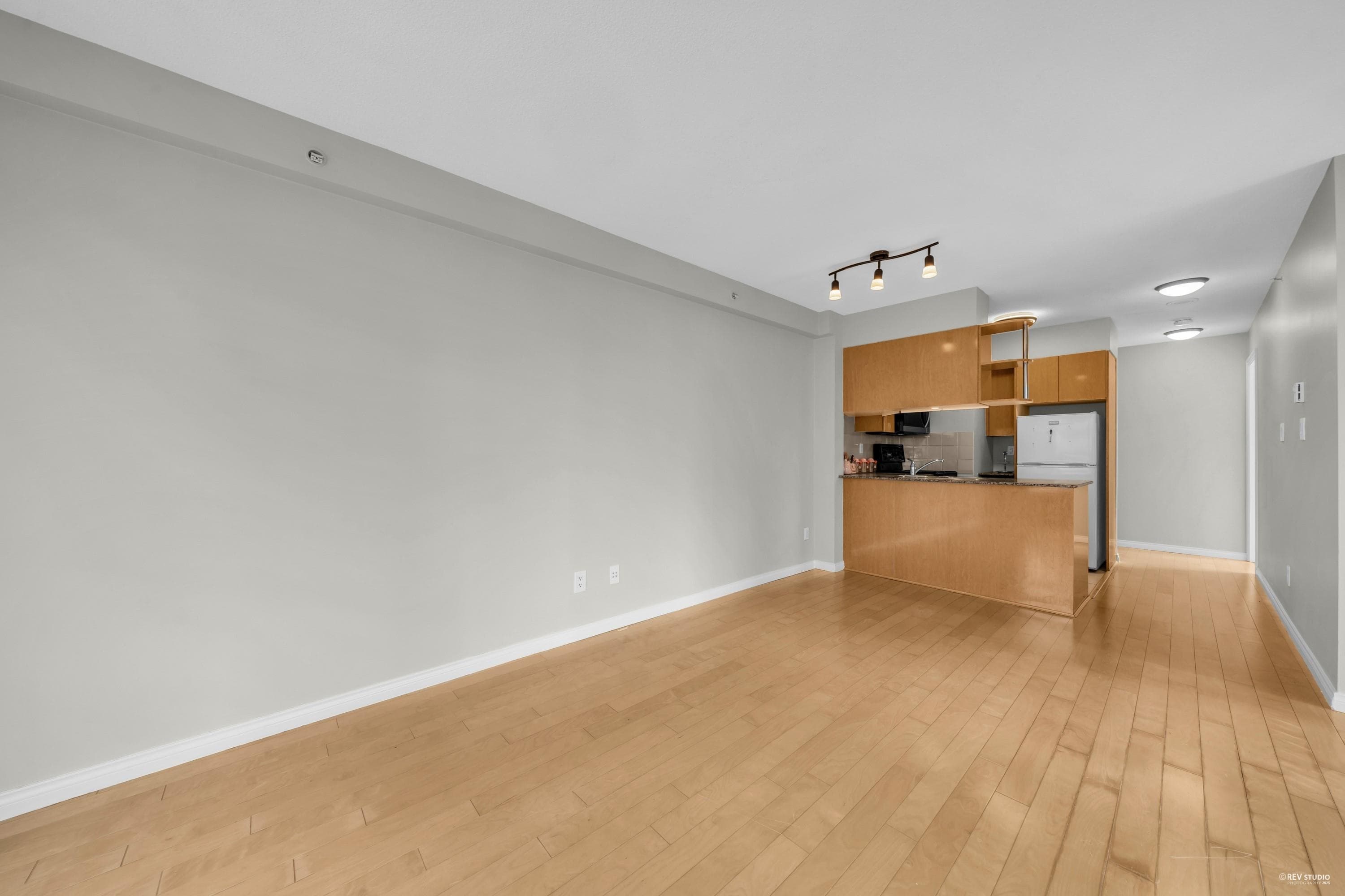 1608 - 1189 Howe Street, Vancouver, V6Z 2X4 — photo 5