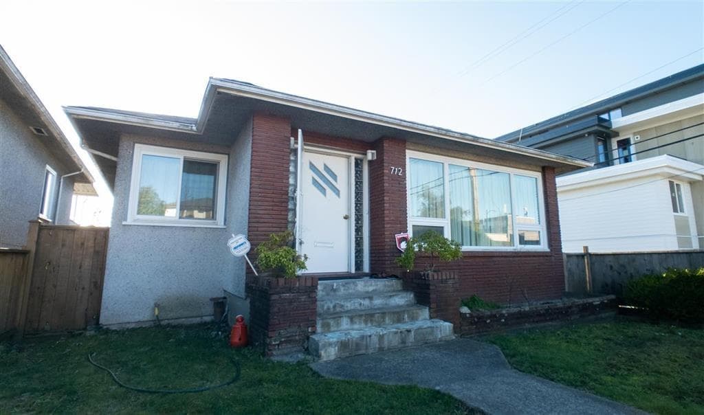 712 E 57 Avenue, Vancouver