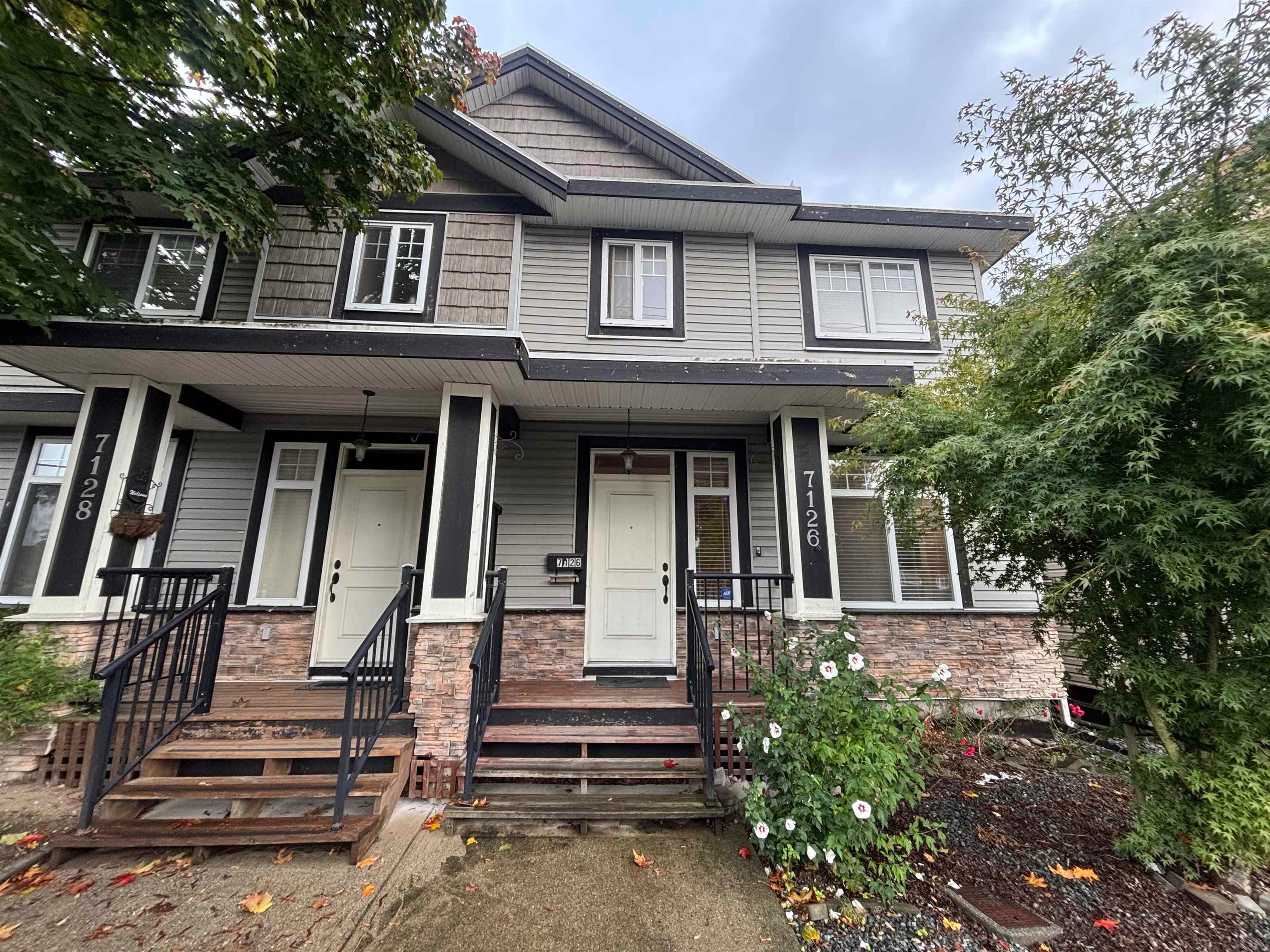 7126 144 Street, Surrey — sold