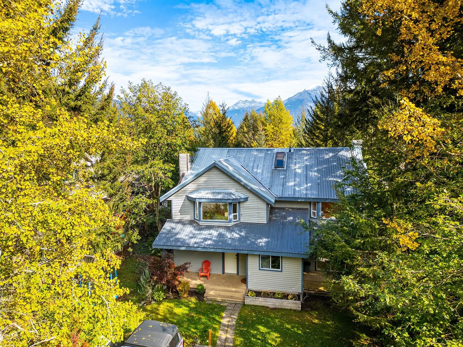 8604 Fissile Lane, Whistler, V8E 0G1 — photo 2