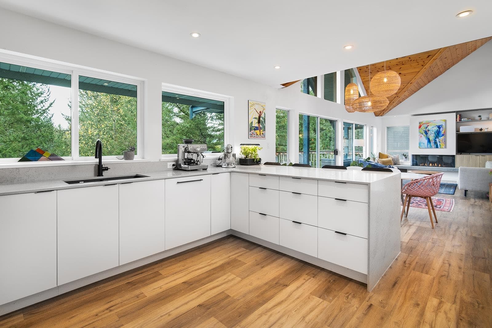 8604 Fissile Lane, Whistler, V8E 0G1 — photo 3