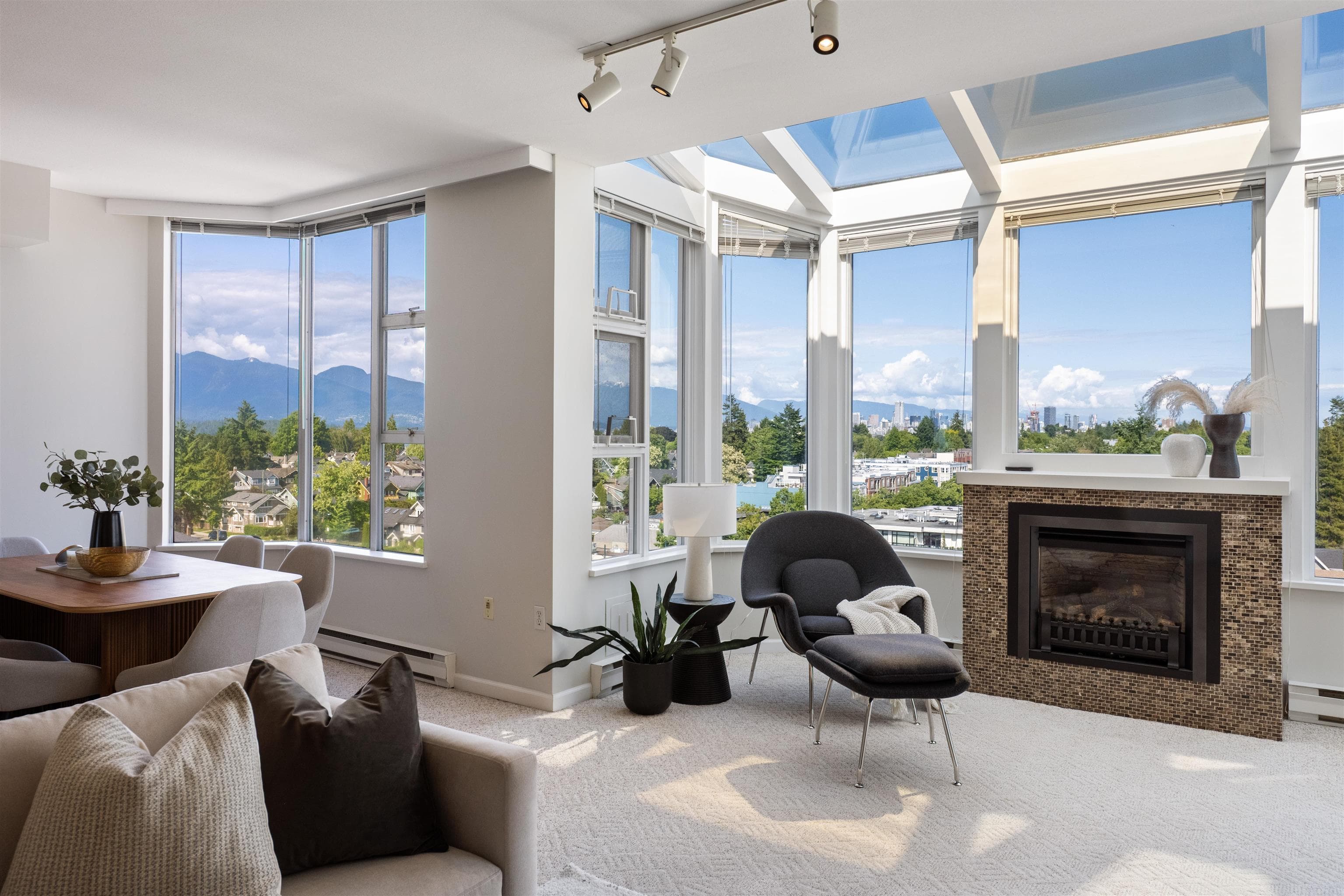 1103 - 2020 Highbury Street, Vancouver, V6R 4N9 — photo 2