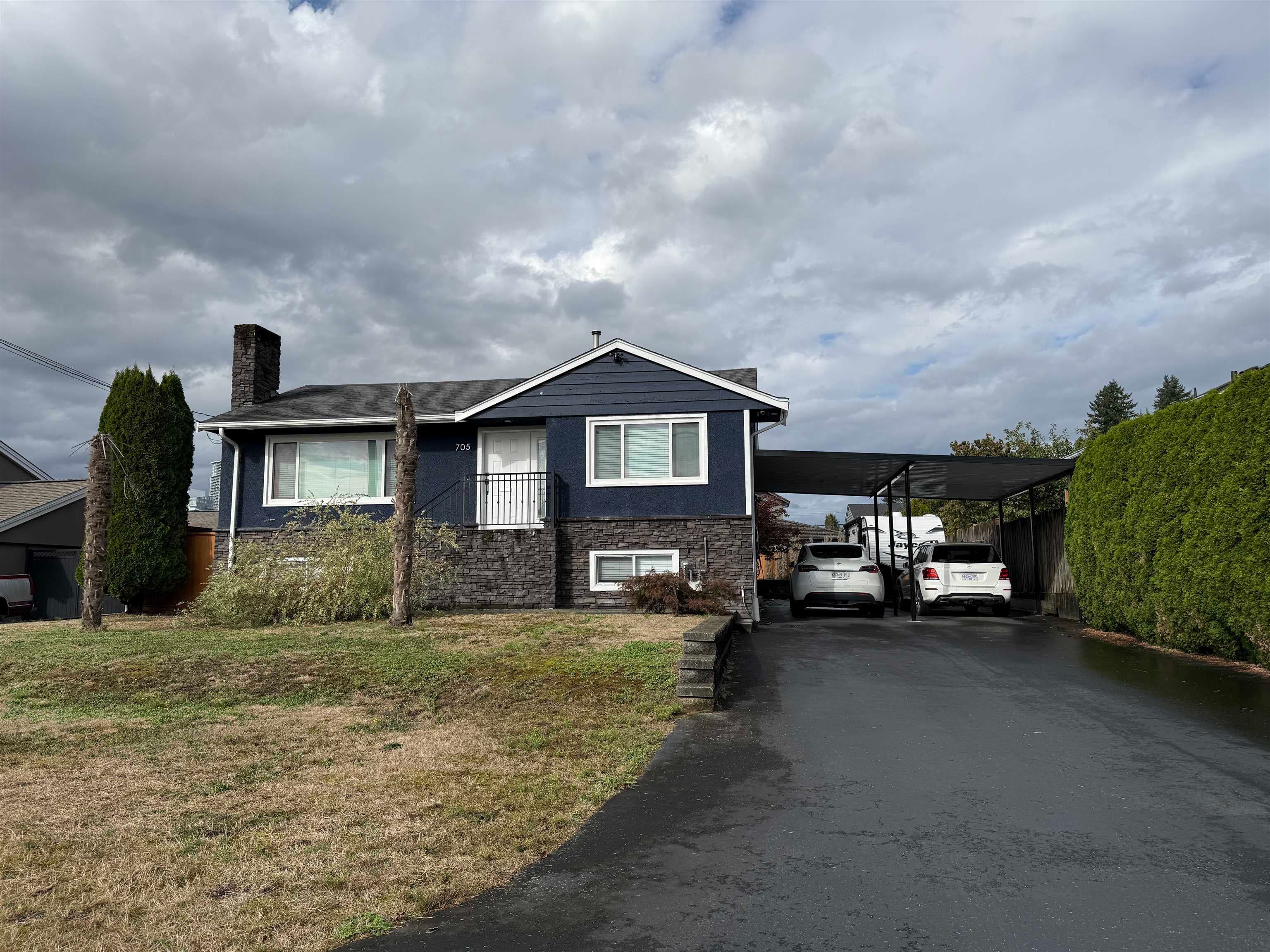 705 Ivy Avenue, Coquitlam, V3J 2J1 — photo 2