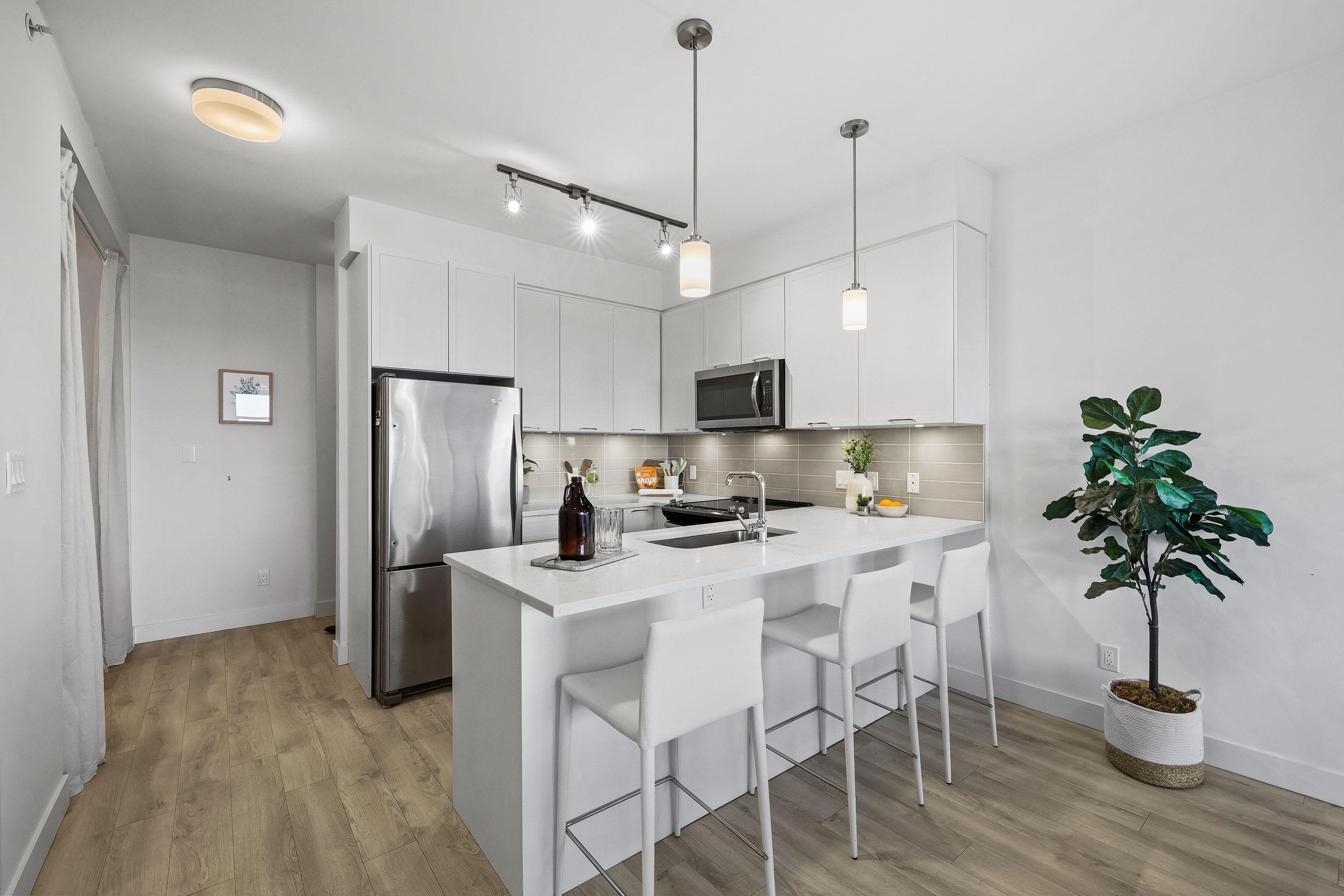 403 - 828 Gauthier Avenue, Coquitlam, V3K 0E9 — photo 2