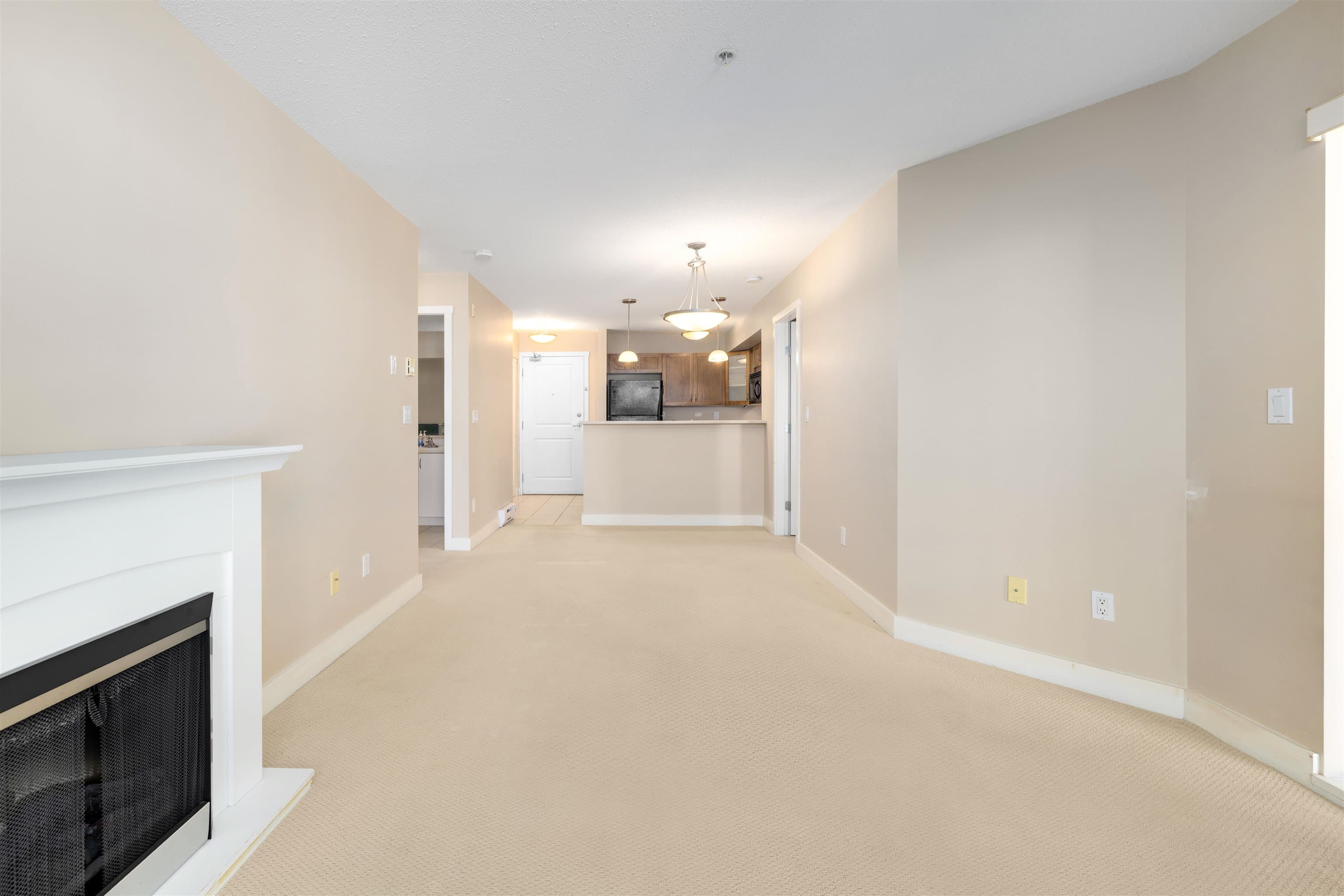 305 - 15265 17a Avenue, Surrey, V4A 1V4 — photo 5