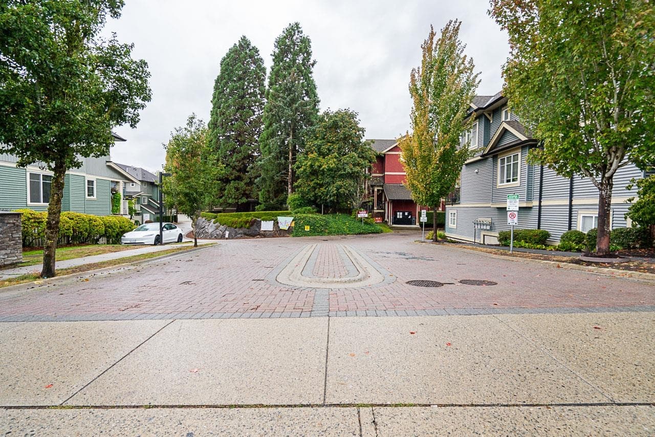 66 - 6575 192 Street, Surrey, V4N 5T8 — photo 3