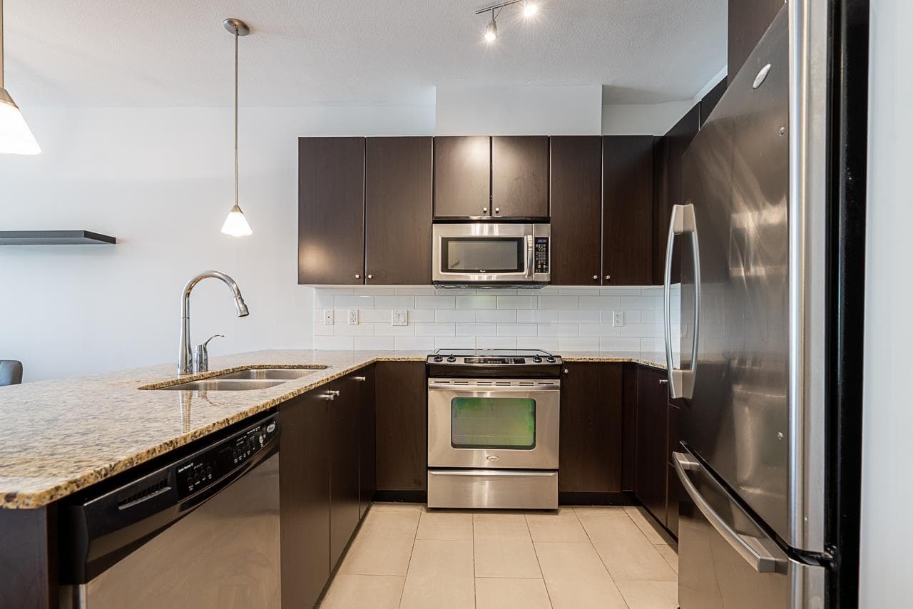203 - 225 Francis Way, New Westminster, V3L 0G1 — photo 2