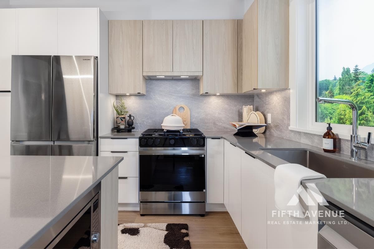 204 - 30490 Cardinal Avenue, Abbotsford, V2T 0C5 — photo 2