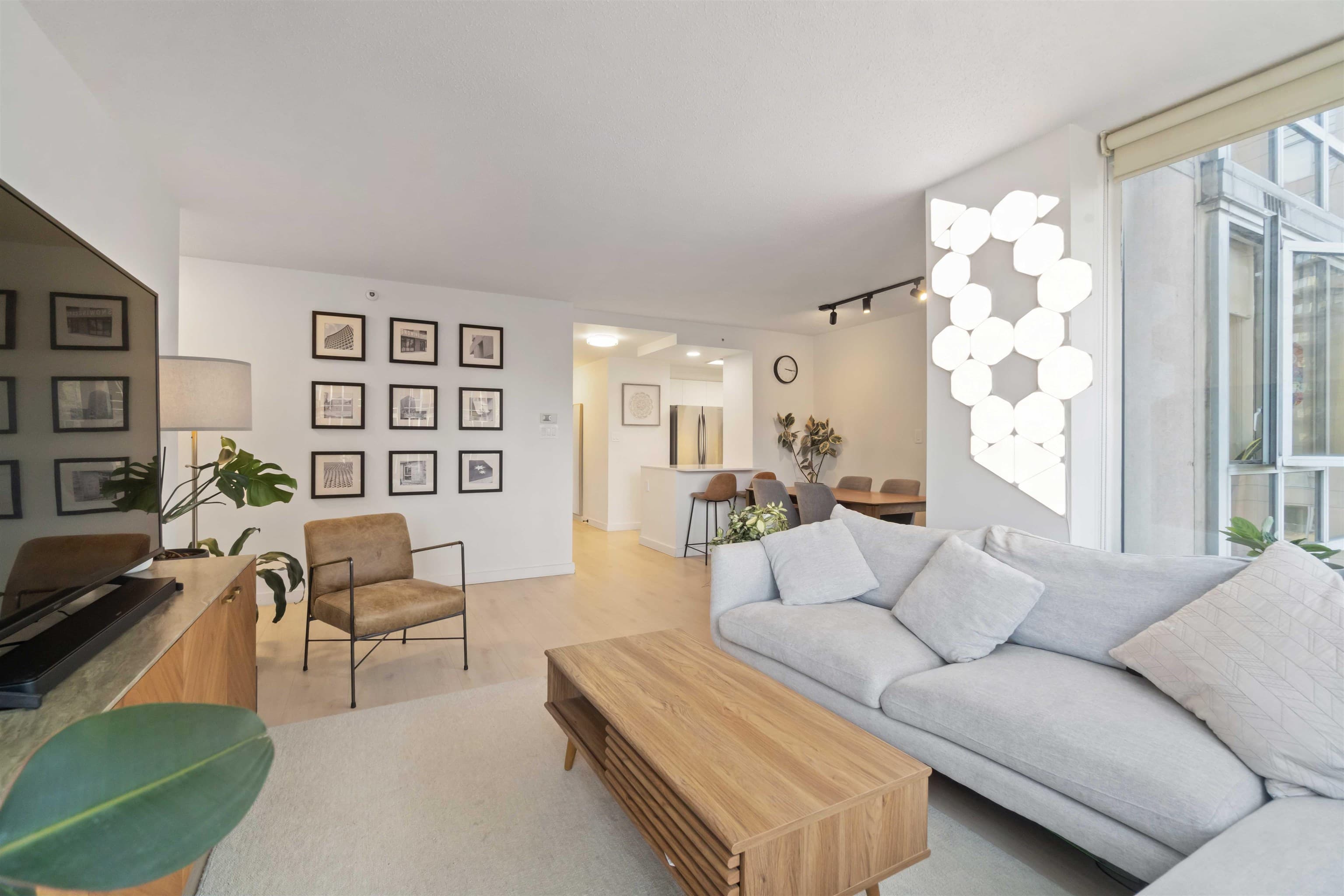 1303 - 930 Cambie Street, Vancouver, V6B 5X6 — photo 3