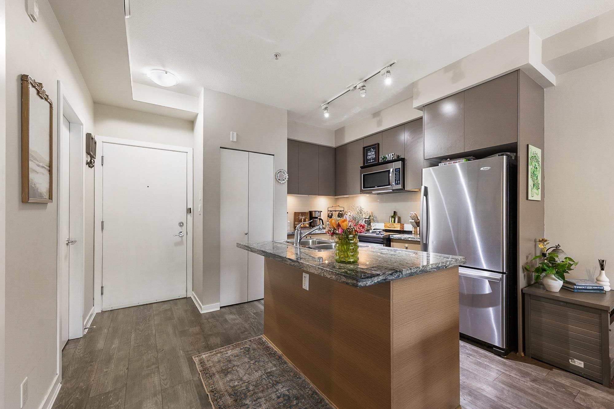 206 - 6430 194 Street, Surrey, V4N 6J7 — photo 4