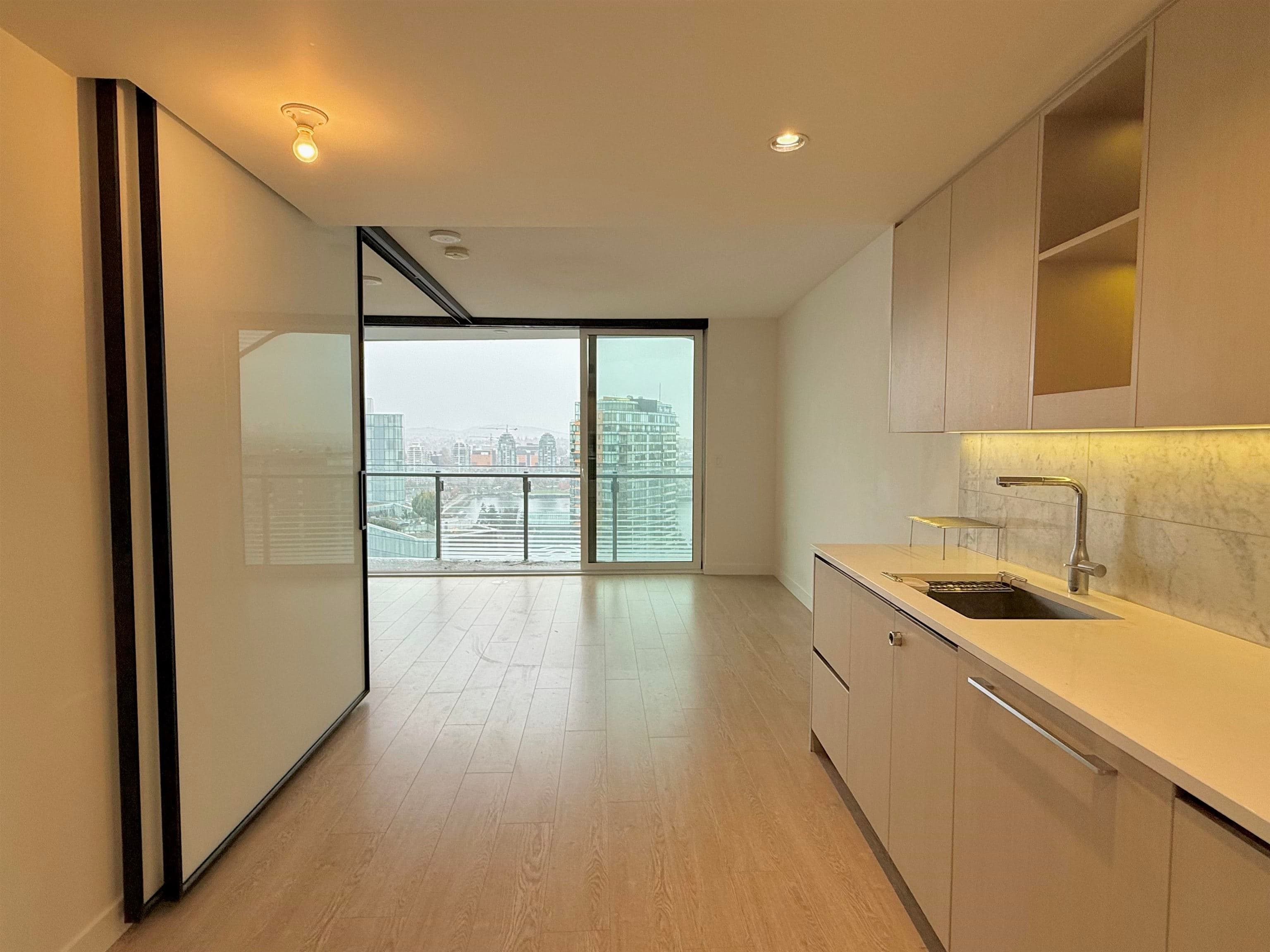 2612 - 89 Nelson Street, Vancouver, V6Z 0E7 — photo 2