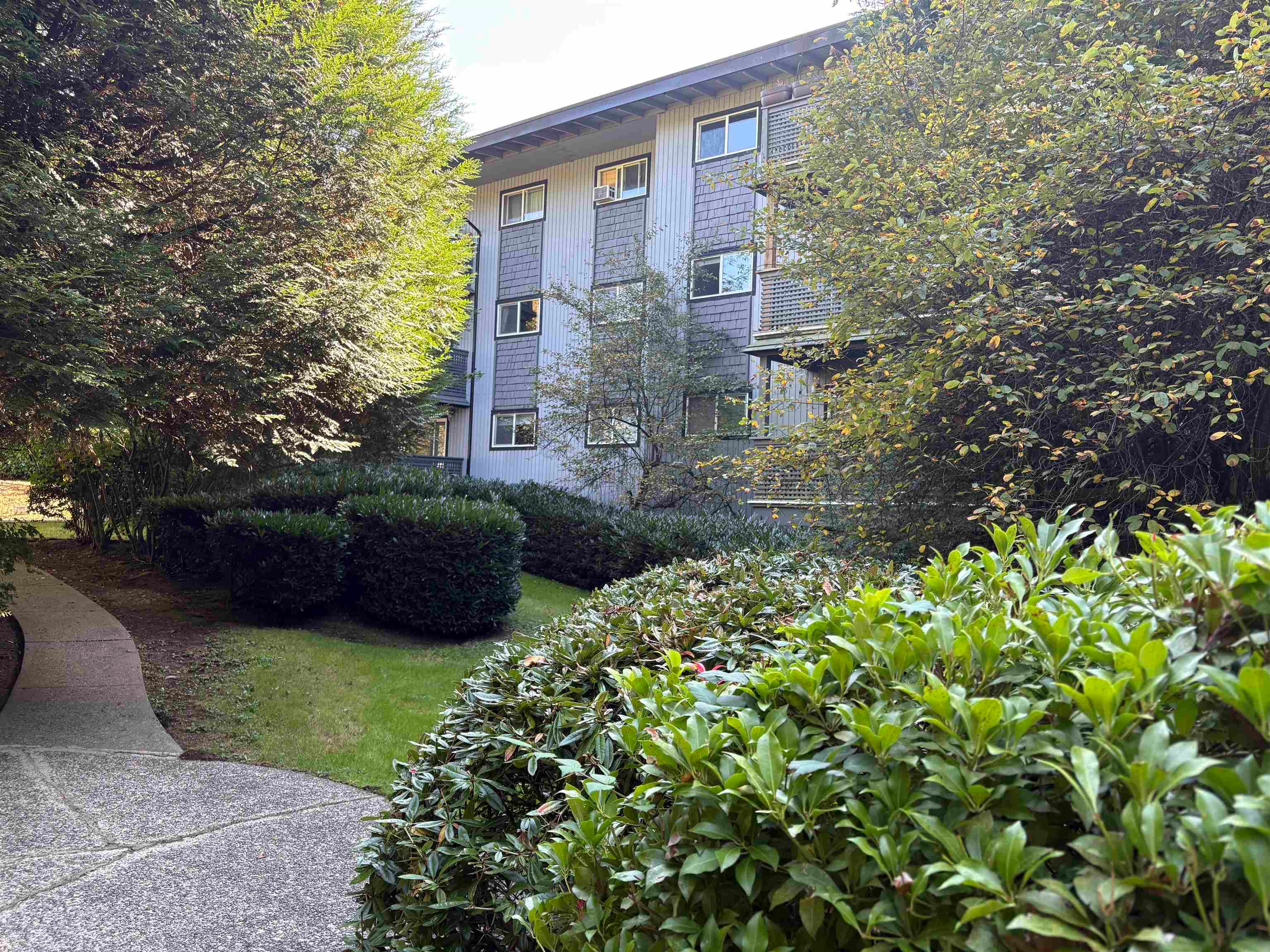 108 - 200 Westhill Place, Port Moody
