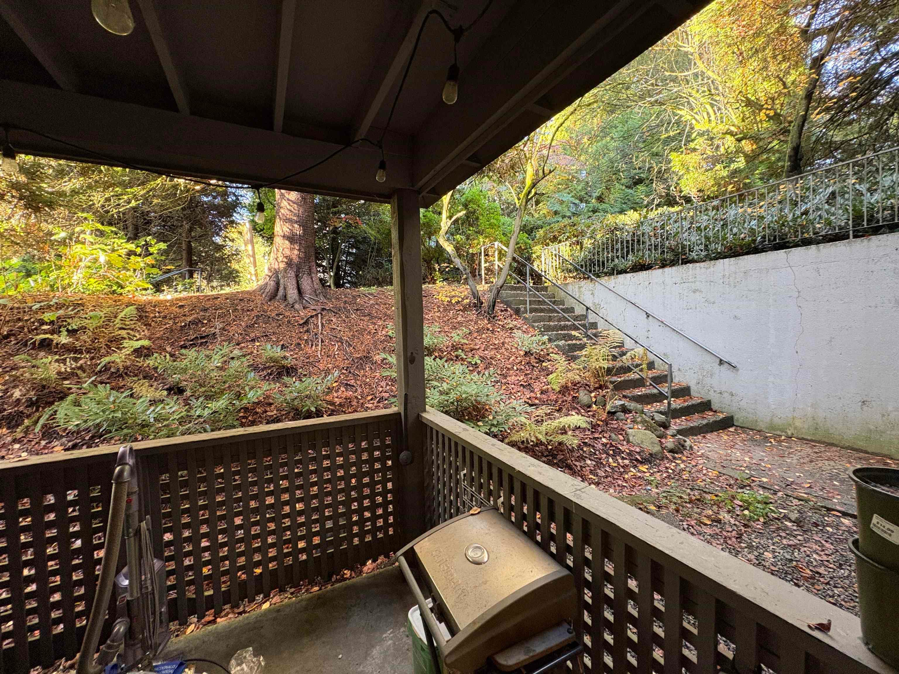 108 - 200 Westhill Place, Port Moody, V3H 1V2 — photo 4