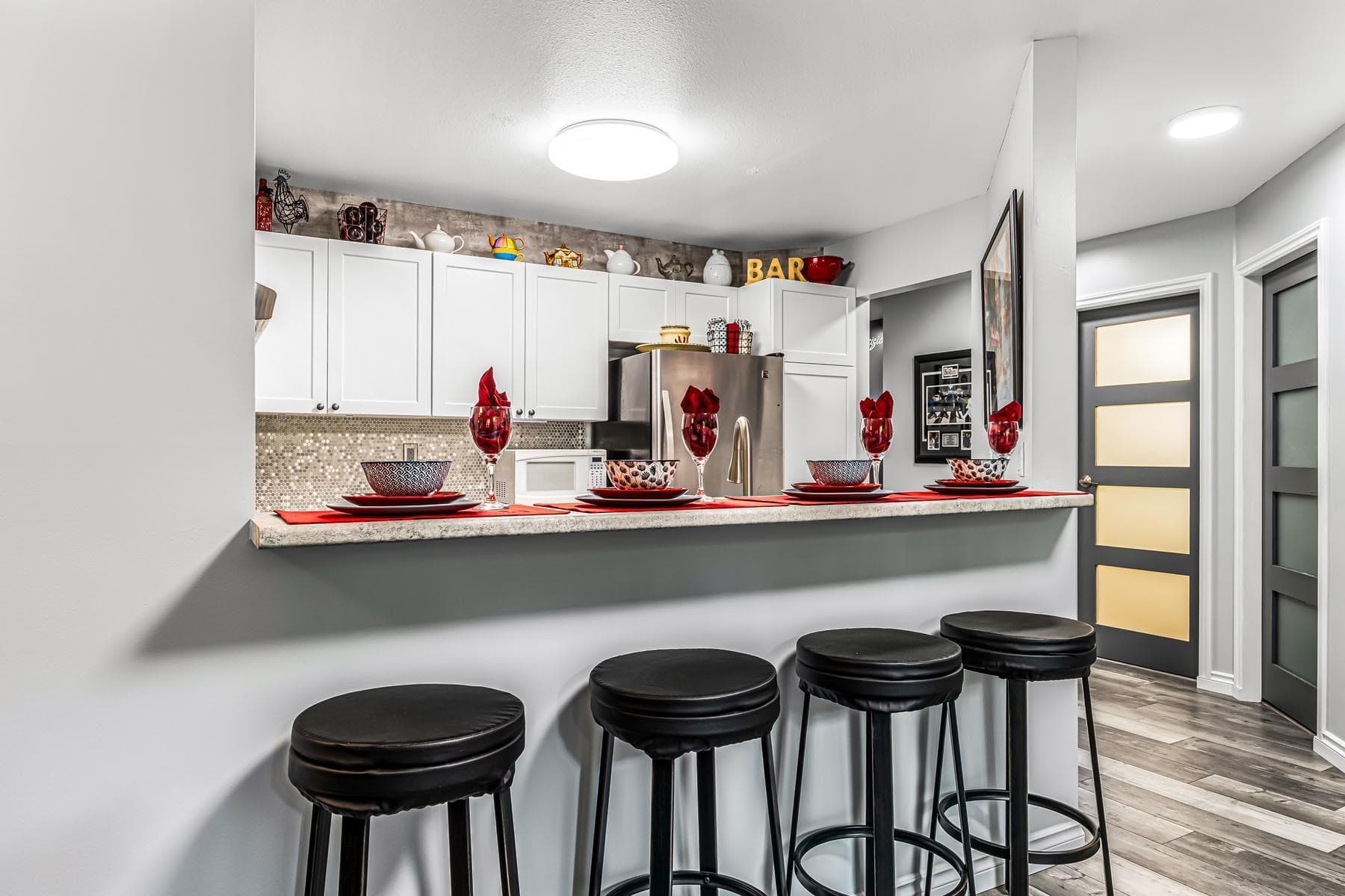 203 - 10743 139 Street, Surrey, V3T 4L8 — photo 4