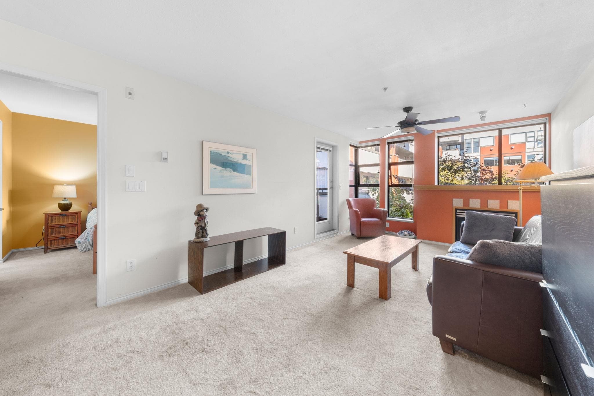 405 - 305 Lonsdale Avenue, North Vancouver, V7M 2G3 — photo 3