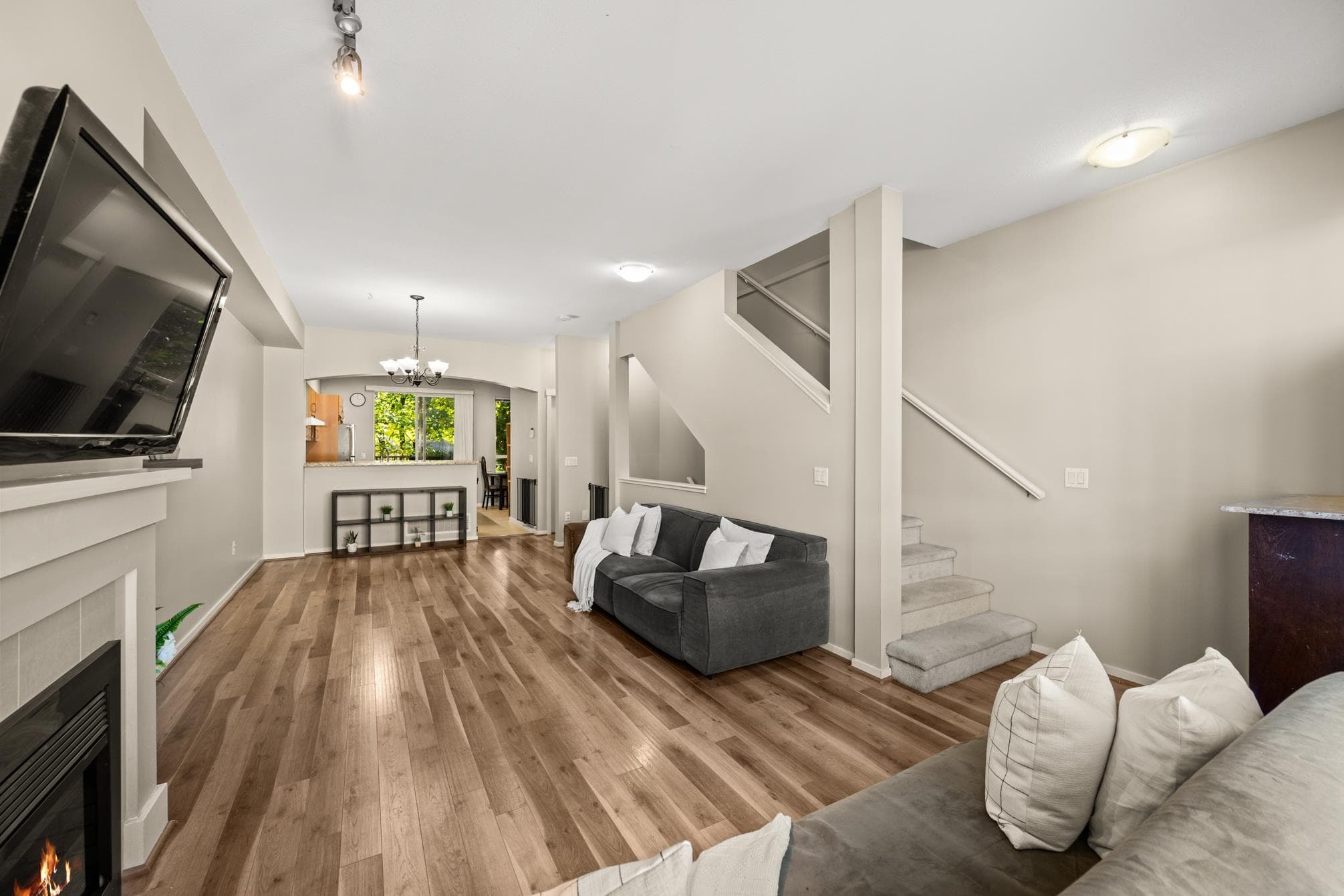 172 - 9133 Government Street, Burnaby, V3N 0B1 — photo 3