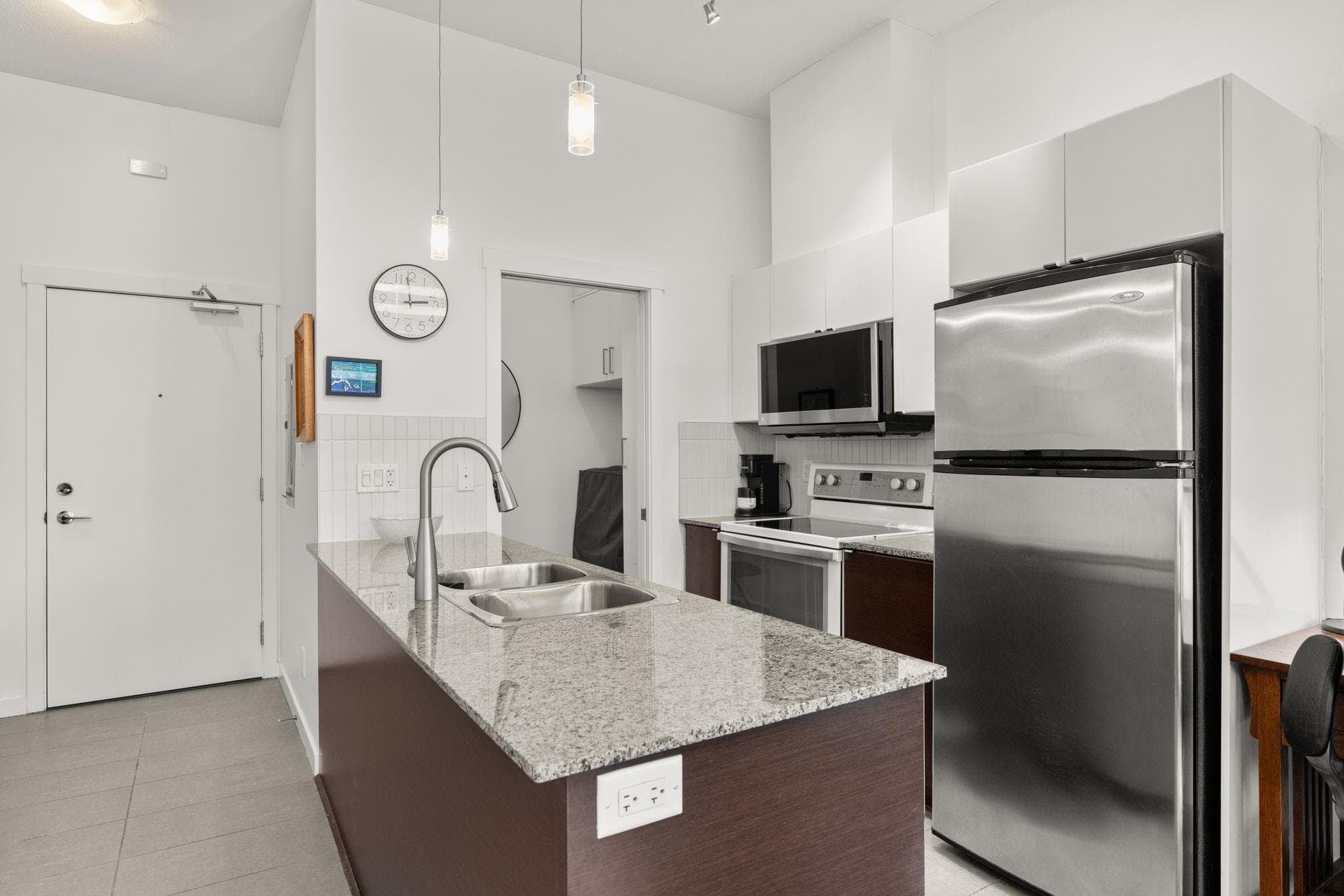 524 - 13733 107a Avenue, Surrey, V3T 0B7 — photo 5
