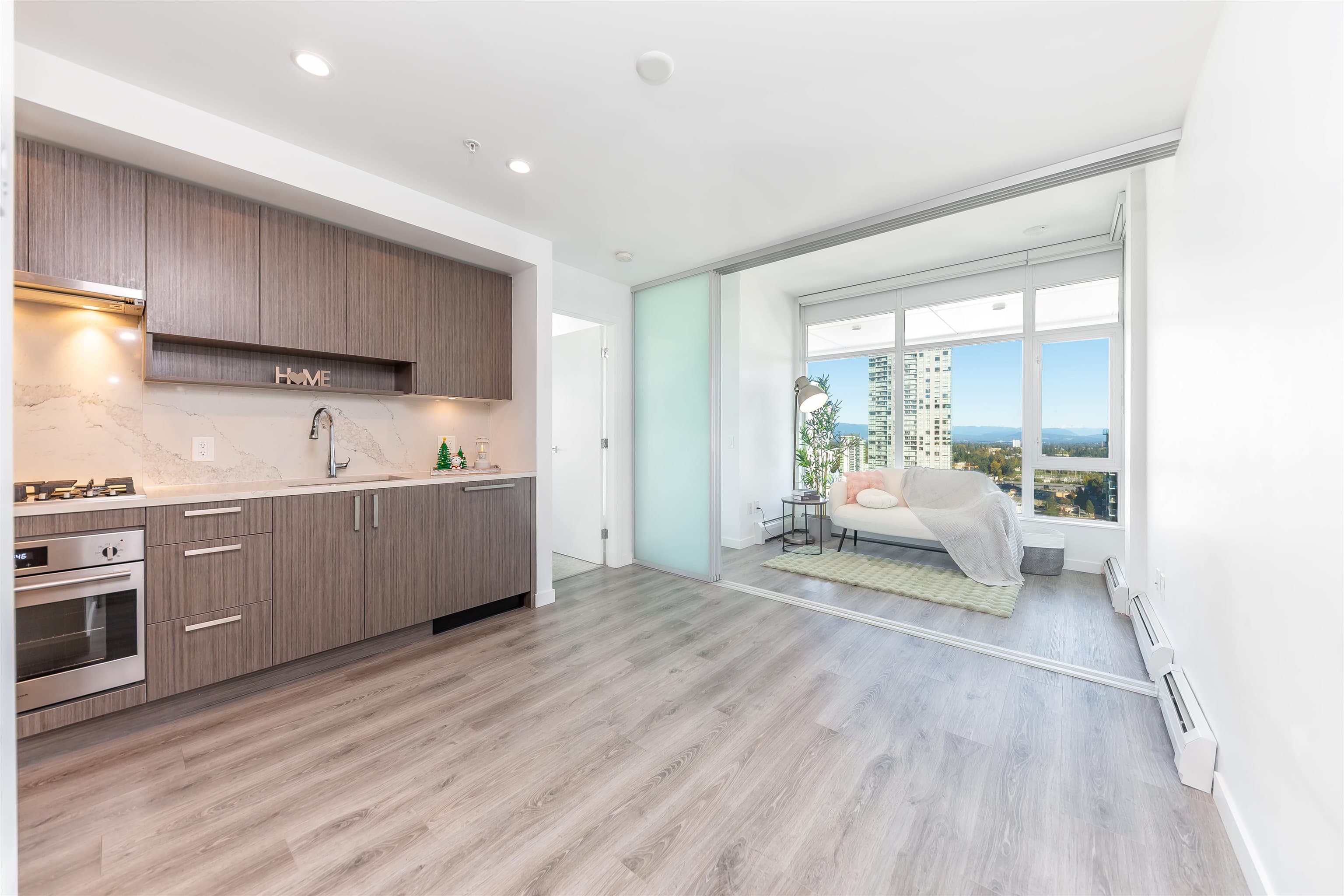 3305 - 13350 Central Avenue, Surrey, V3T 0S1 — photo 3