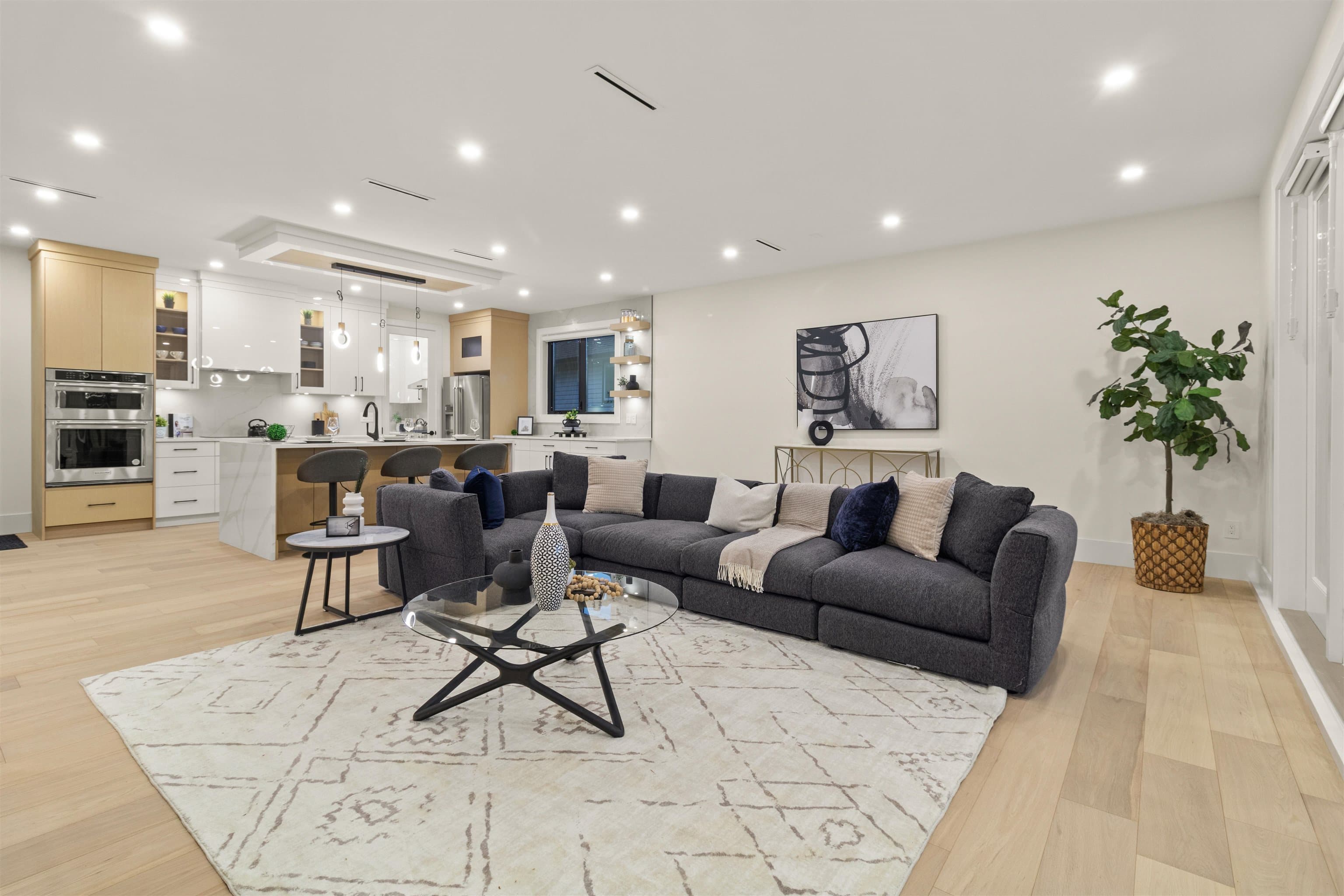 970 Laurel Court, Coquitlam
