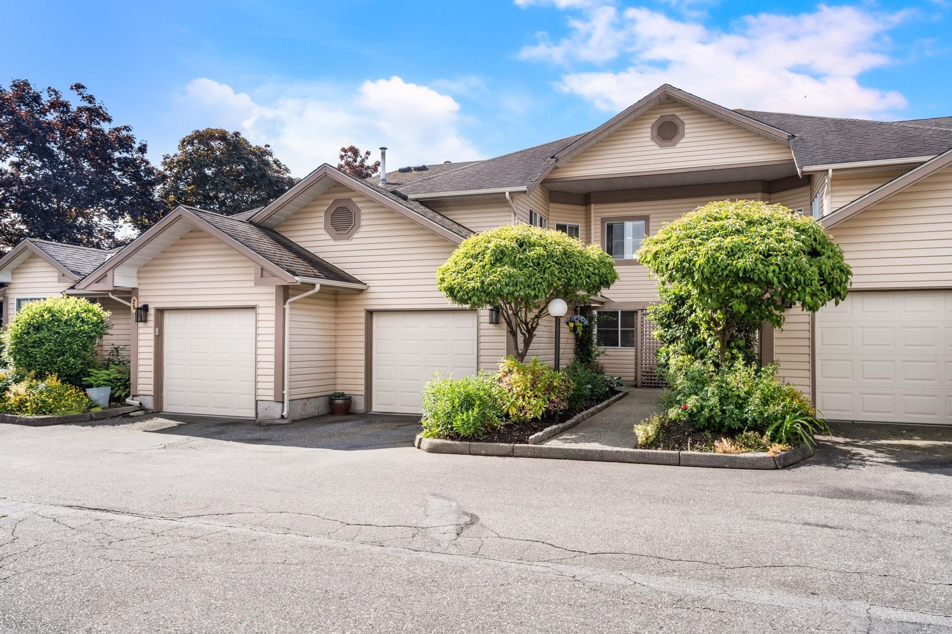 30 - 6140 192 Street, Surrey