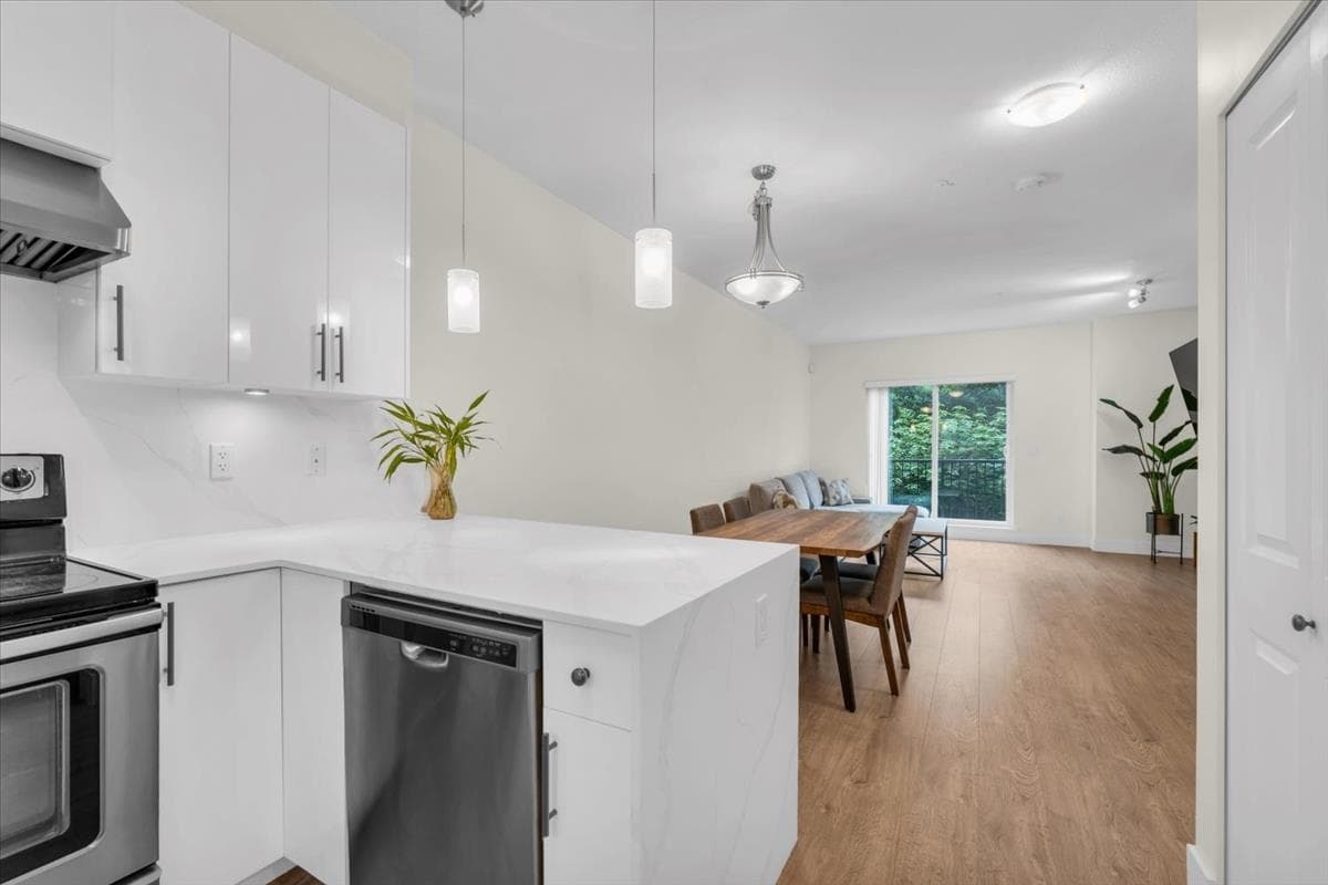 206 - 3888 Norfolk Street, Burnaby, V5G 1E5 — photo 3