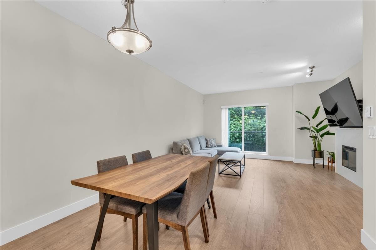 206 - 3888 Norfolk Street, Burnaby, V5G 1E5 — photo 4