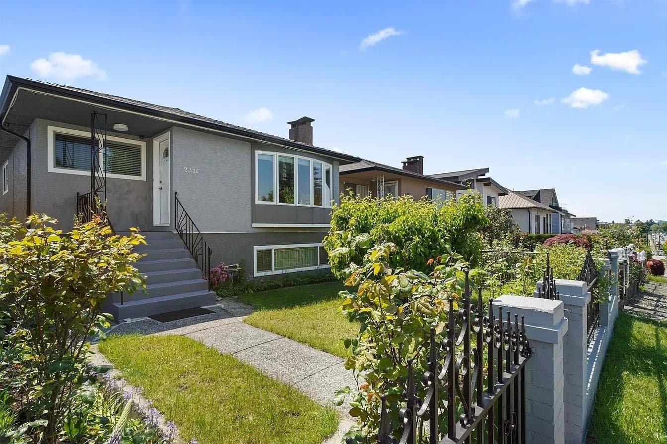 2374 E 33rd Avenue, Vancouver