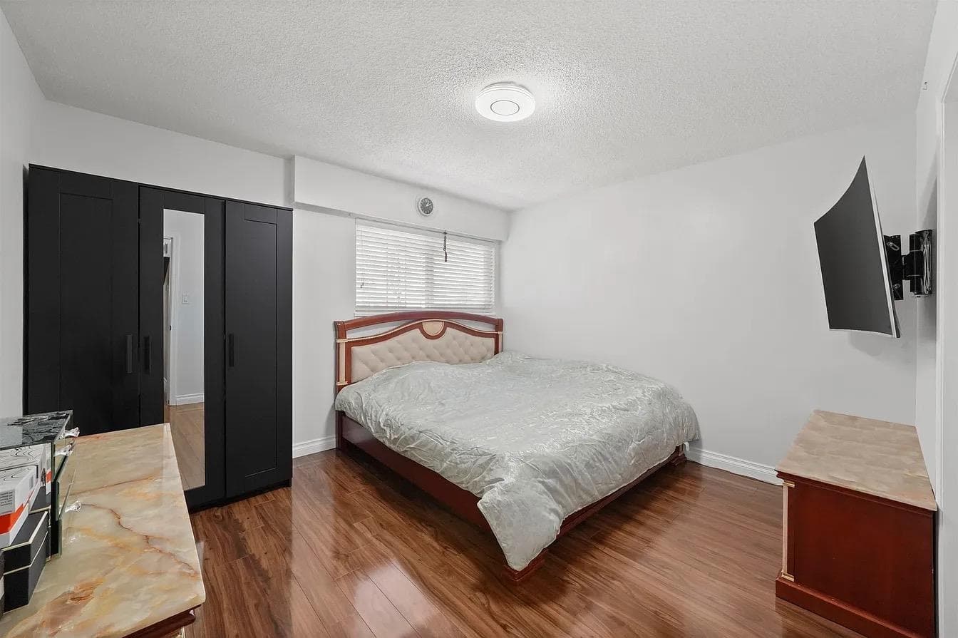 2374 E 33rd Avenue, Vancouver, V5R 2S3 — photo 5